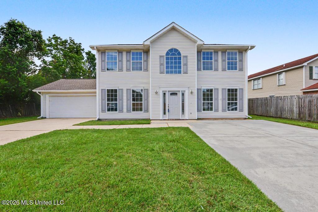 8218 Groveland Road Property Photo 1