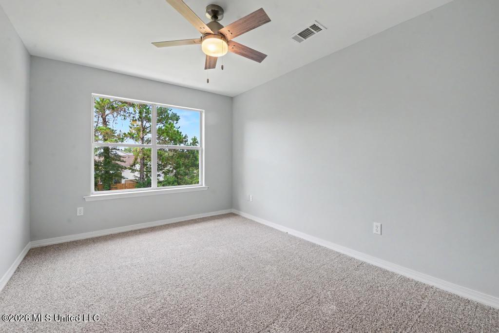 8218 Groveland Road Property Photo 20