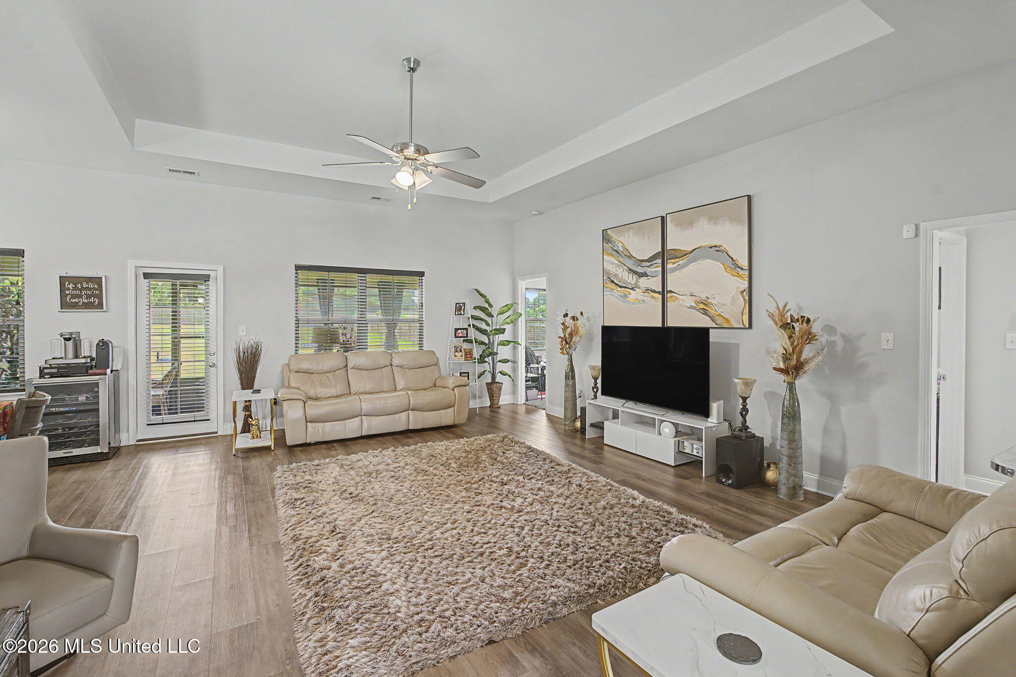 5933 Grove Lane Property Photo 9