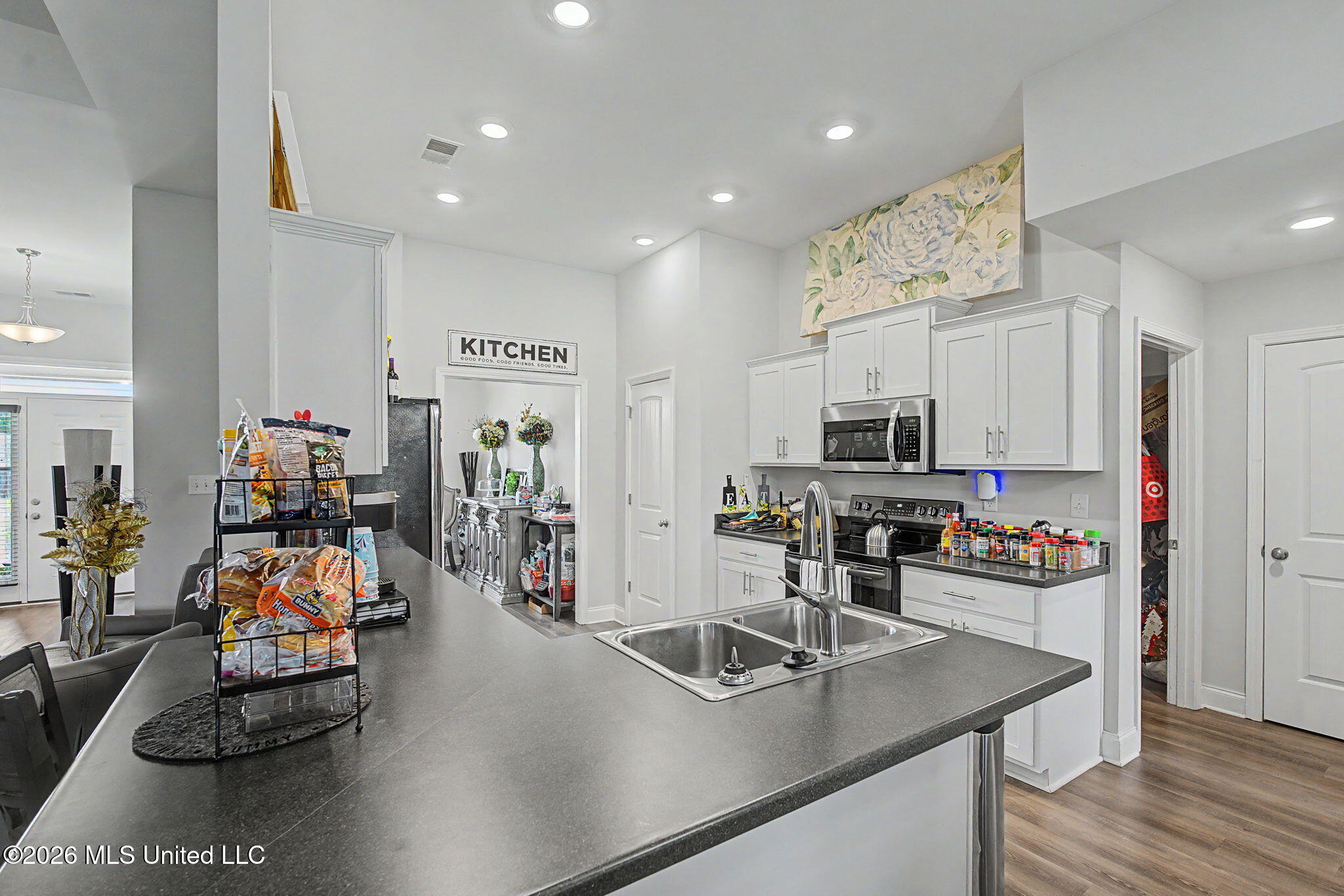 5933 Grove Lane Property Photo 12