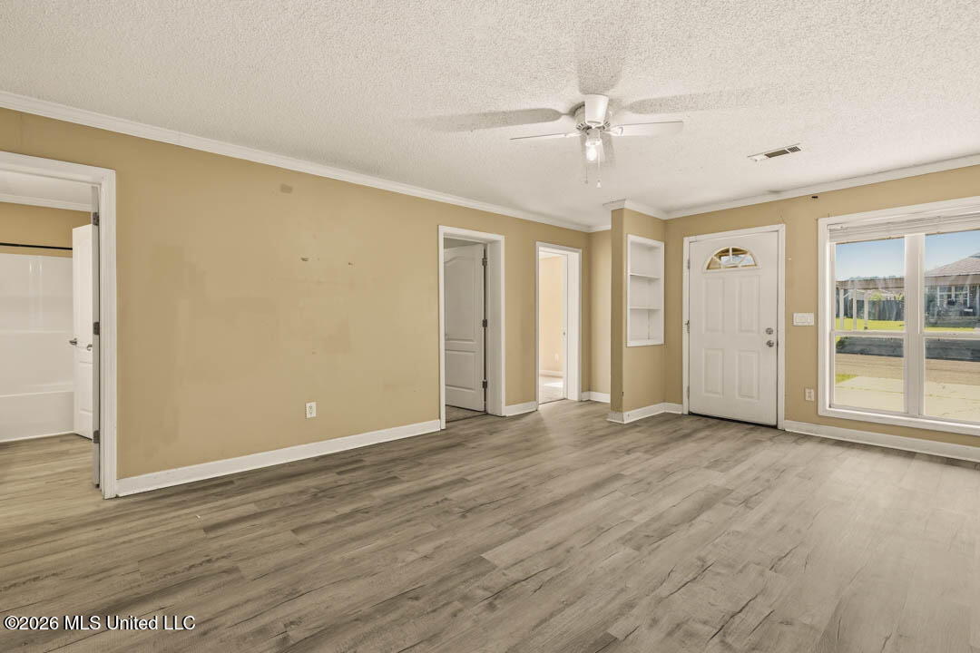 194 Hawthorne Drive Property Photo 7
