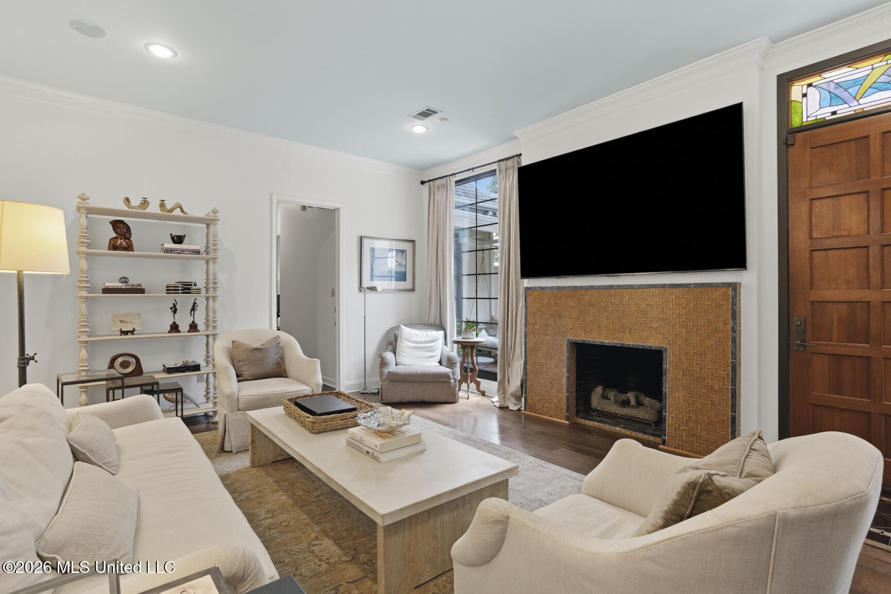 1 Carlyle Place Property Photo 4