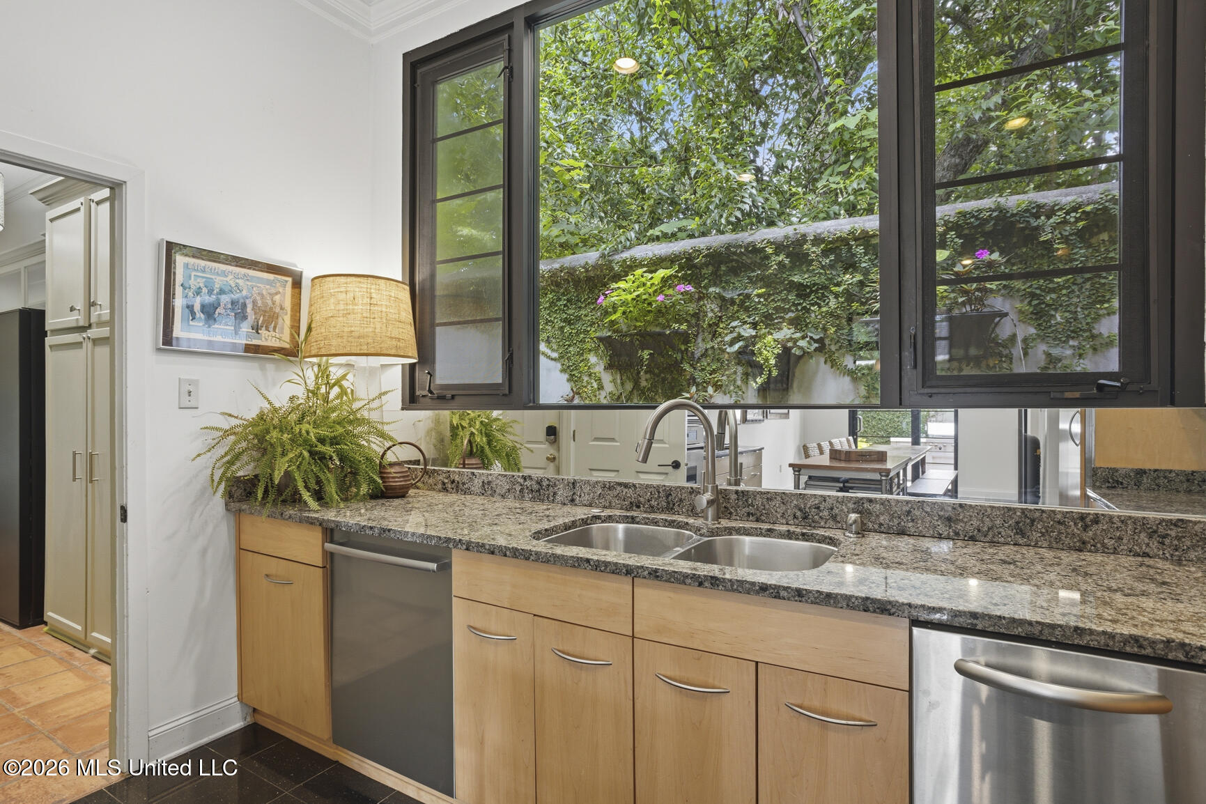 1 Carlyle Place Property Photo 8