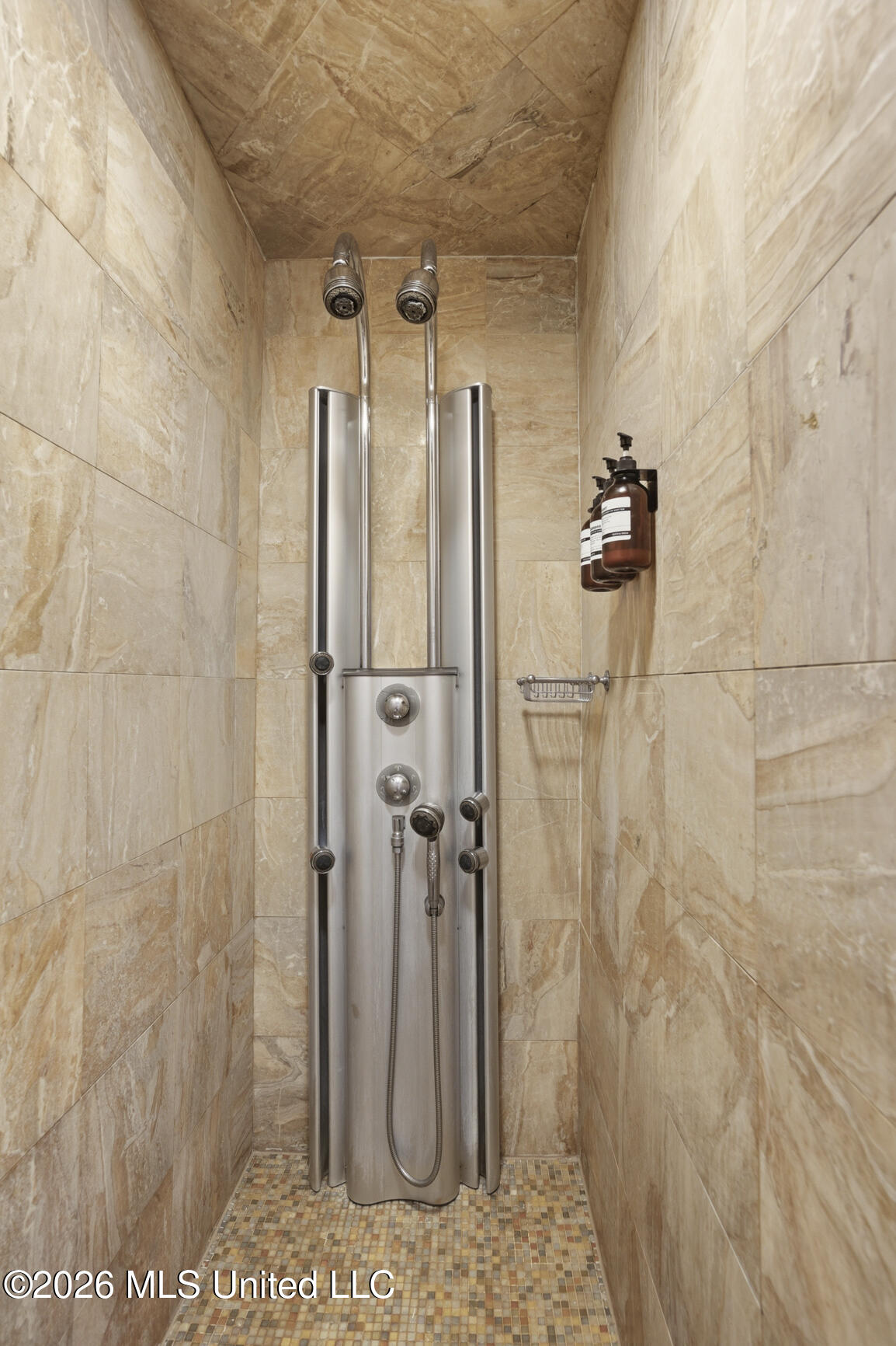 1 Carlyle Place Property Photo 21