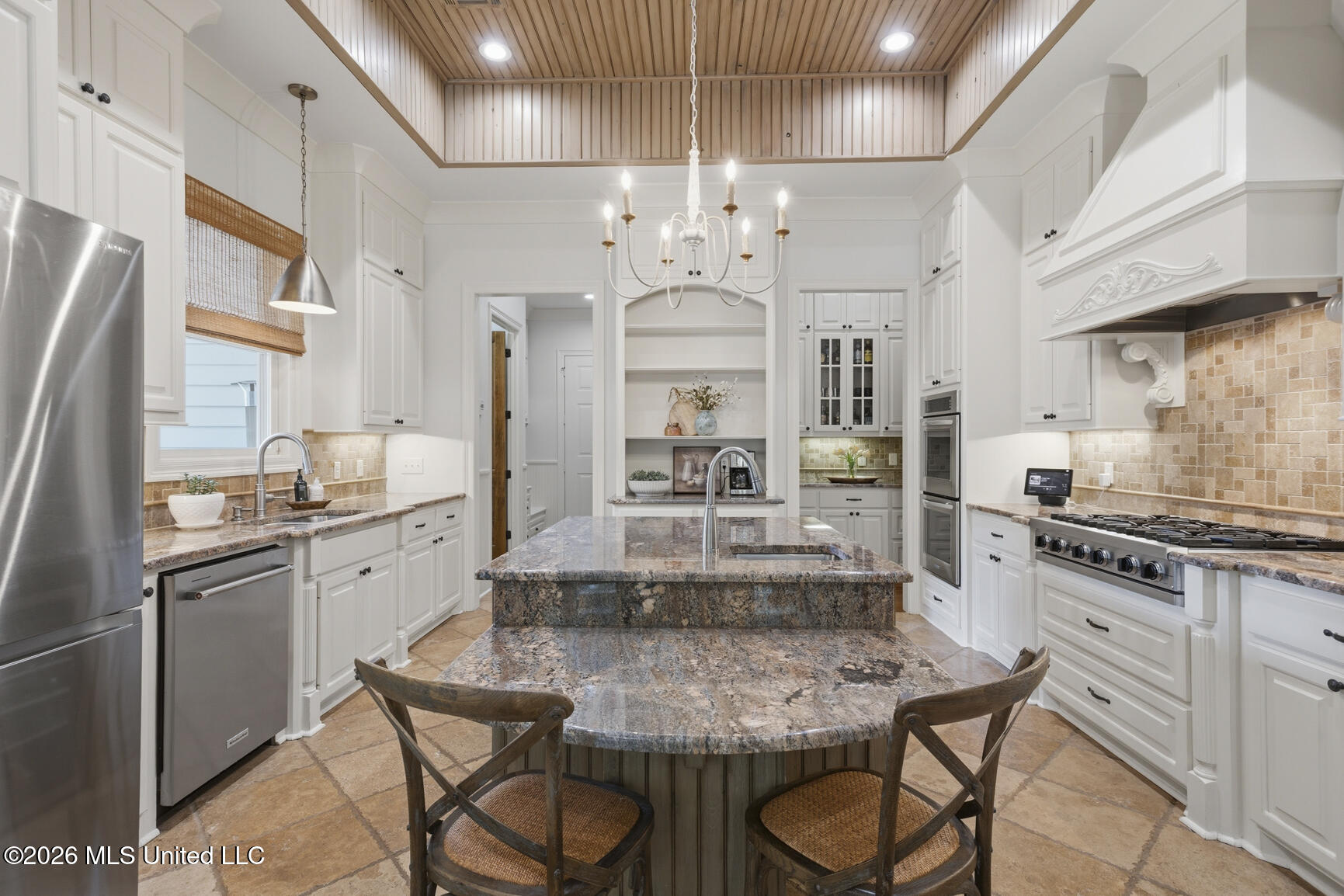 100 Cedar Woods Drive Property Photo 20