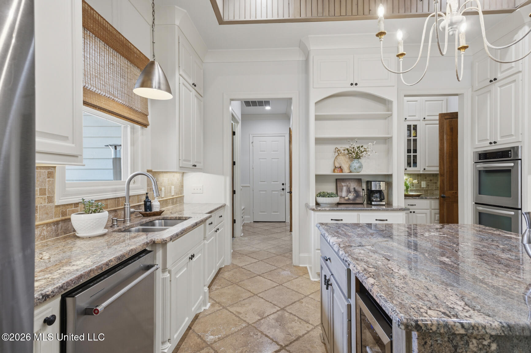 100 Cedar Woods Drive Property Photo 26