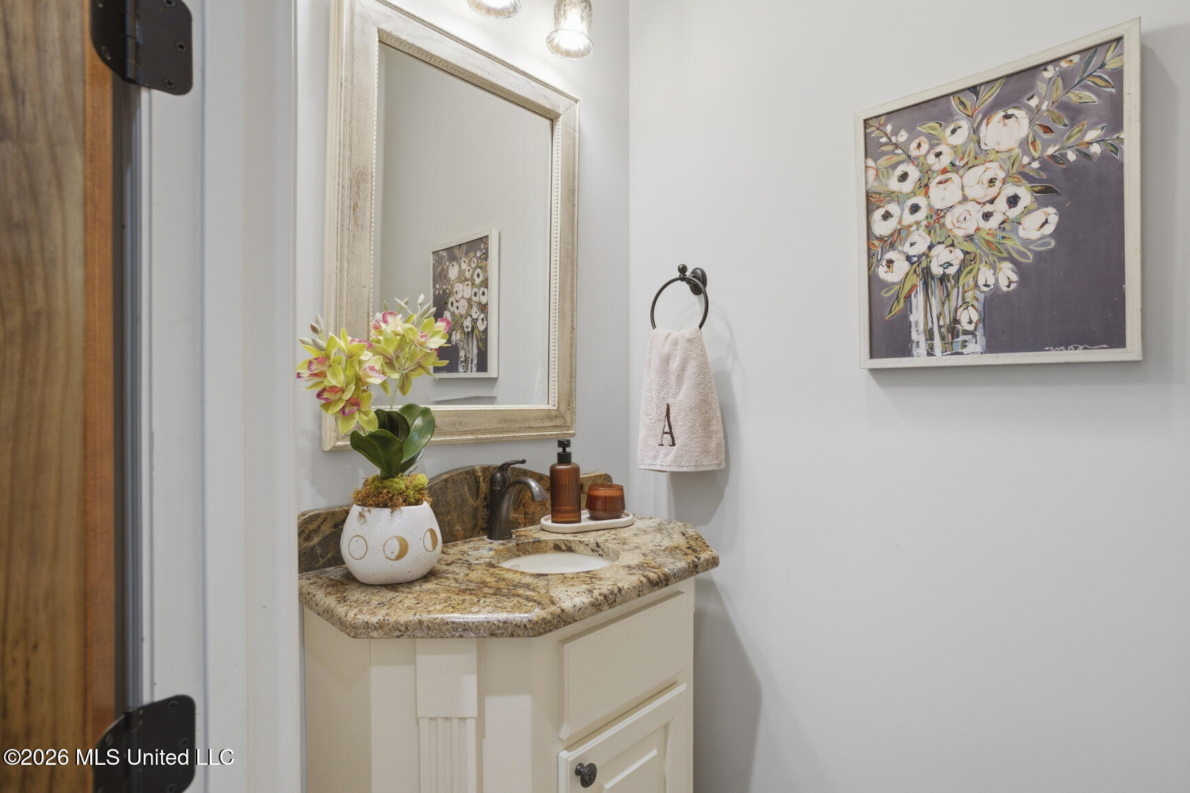 100 Cedar Woods Drive Property Photo 30