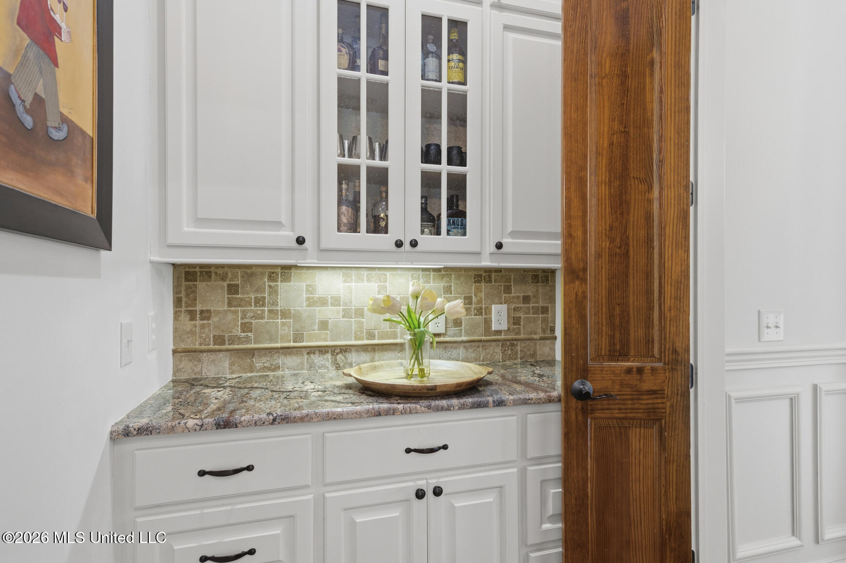 100 Cedar Woods Drive Property Photo 32