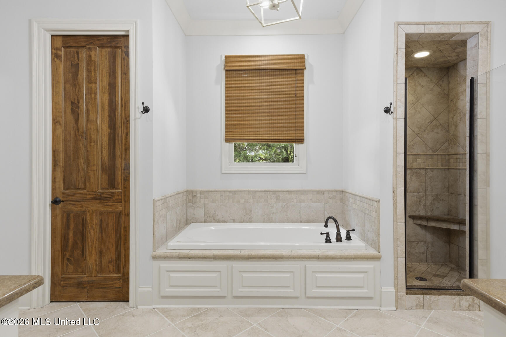 100 Cedar Woods Drive Property Photo 37
