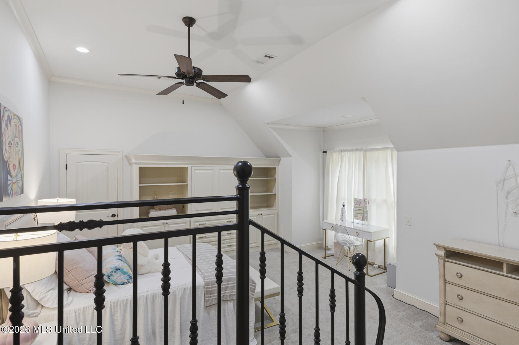 100 Cedar Woods Drive Property Photo 44