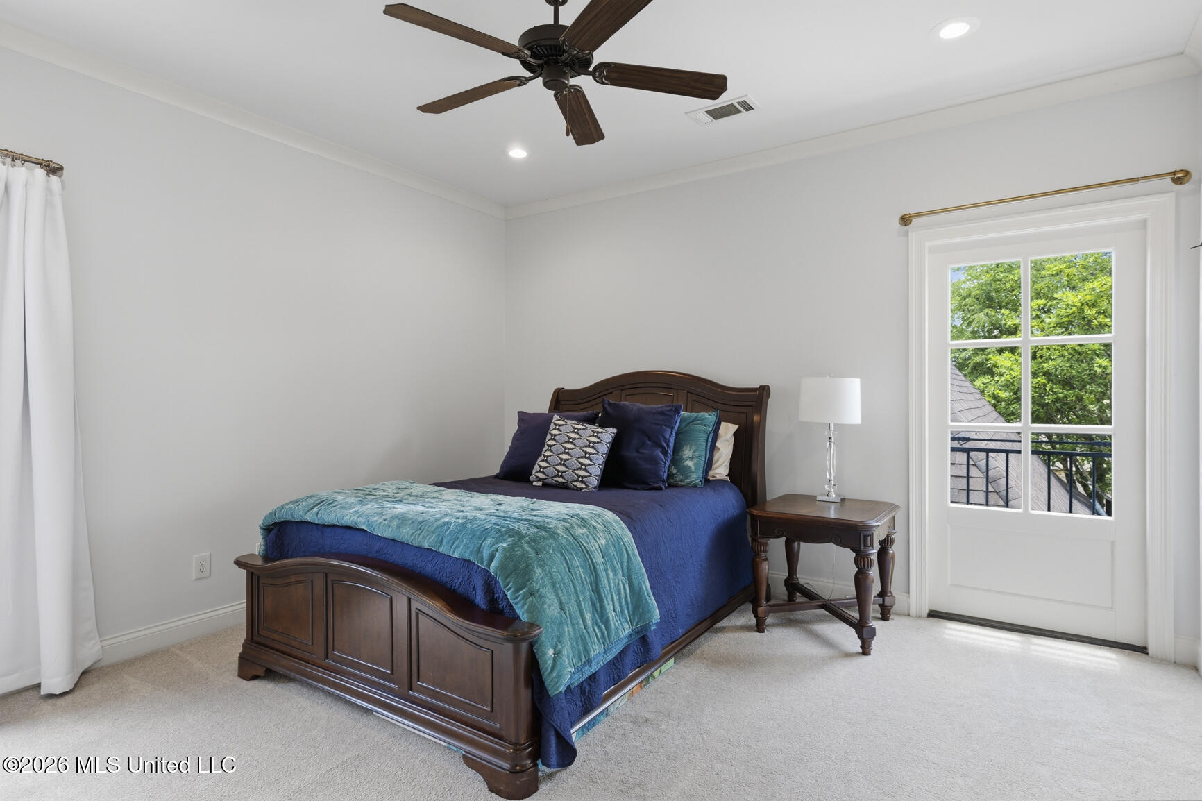 100 Cedar Woods Drive Property Photo 46