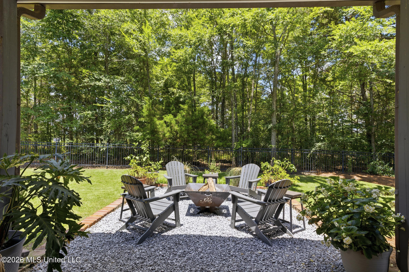 100 Cedar Woods Drive Property Photo 50