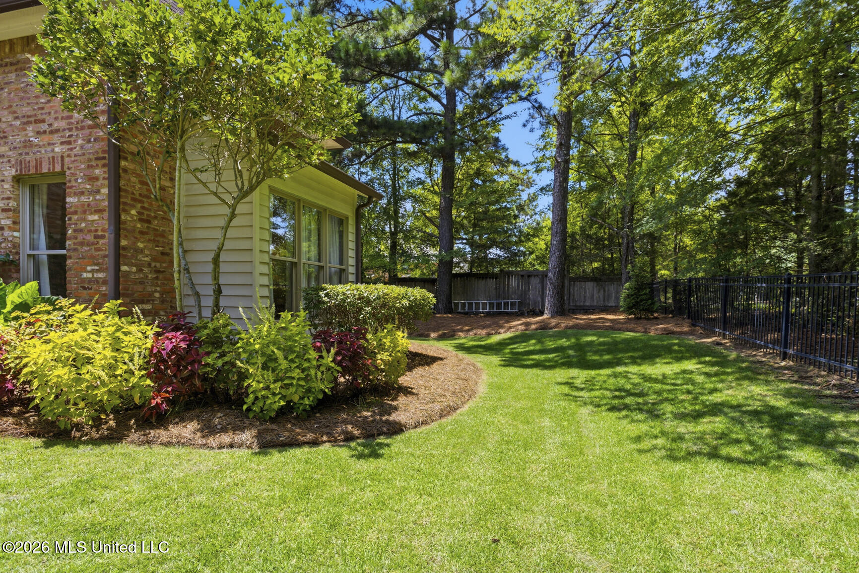 100 Cedar Woods Drive Property Photo 52