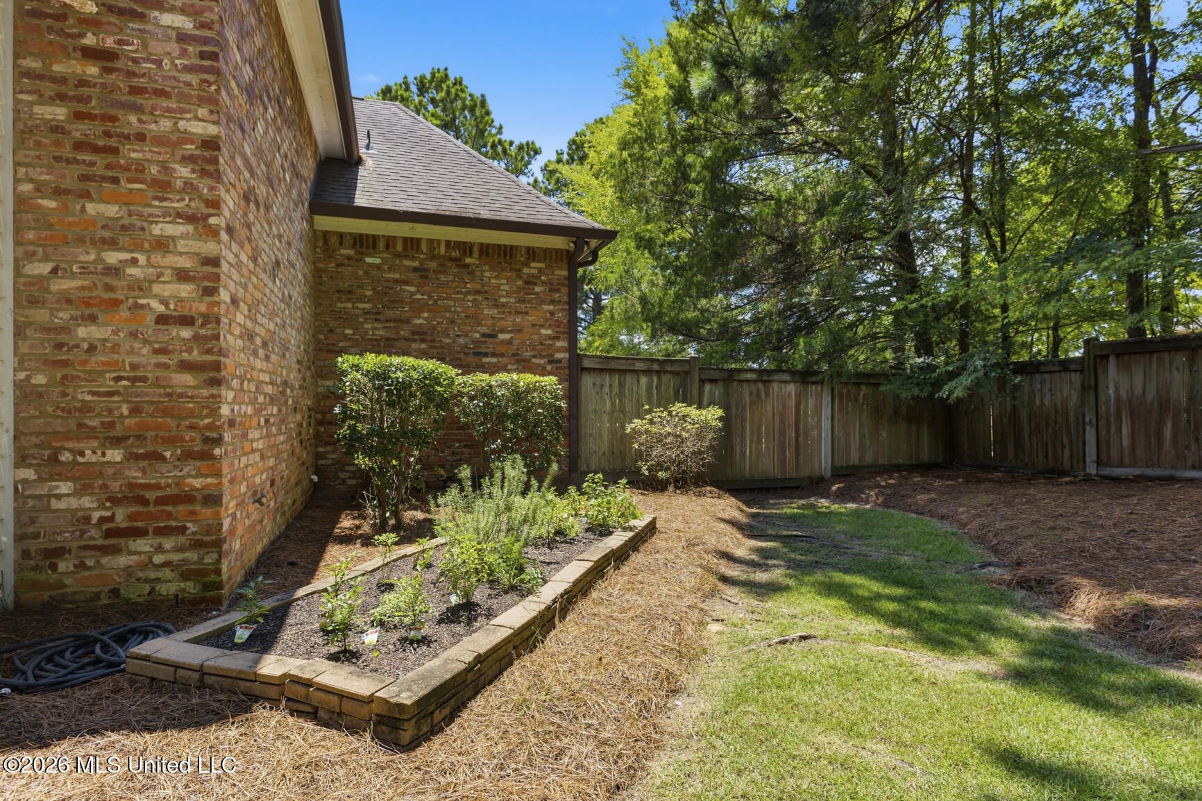 100 Cedar Woods Drive Property Photo 53