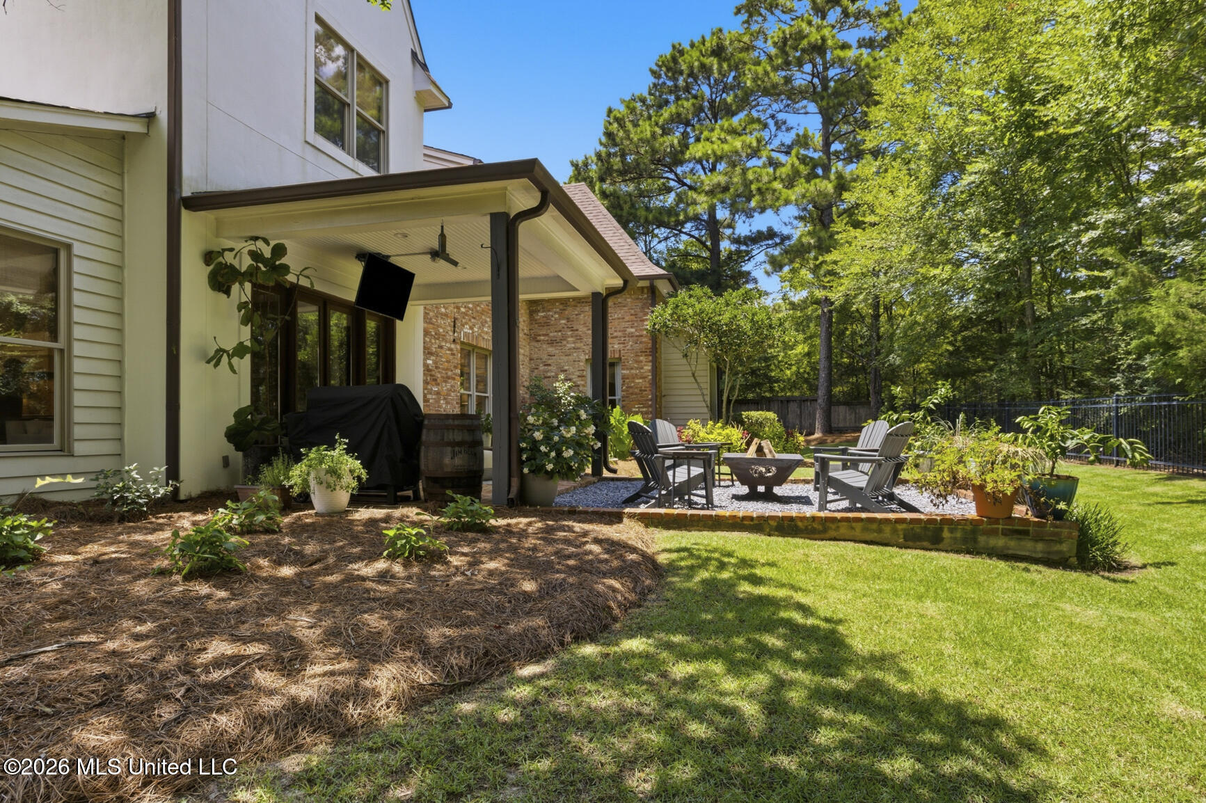 100 Cedar Woods Drive Property Photo 58