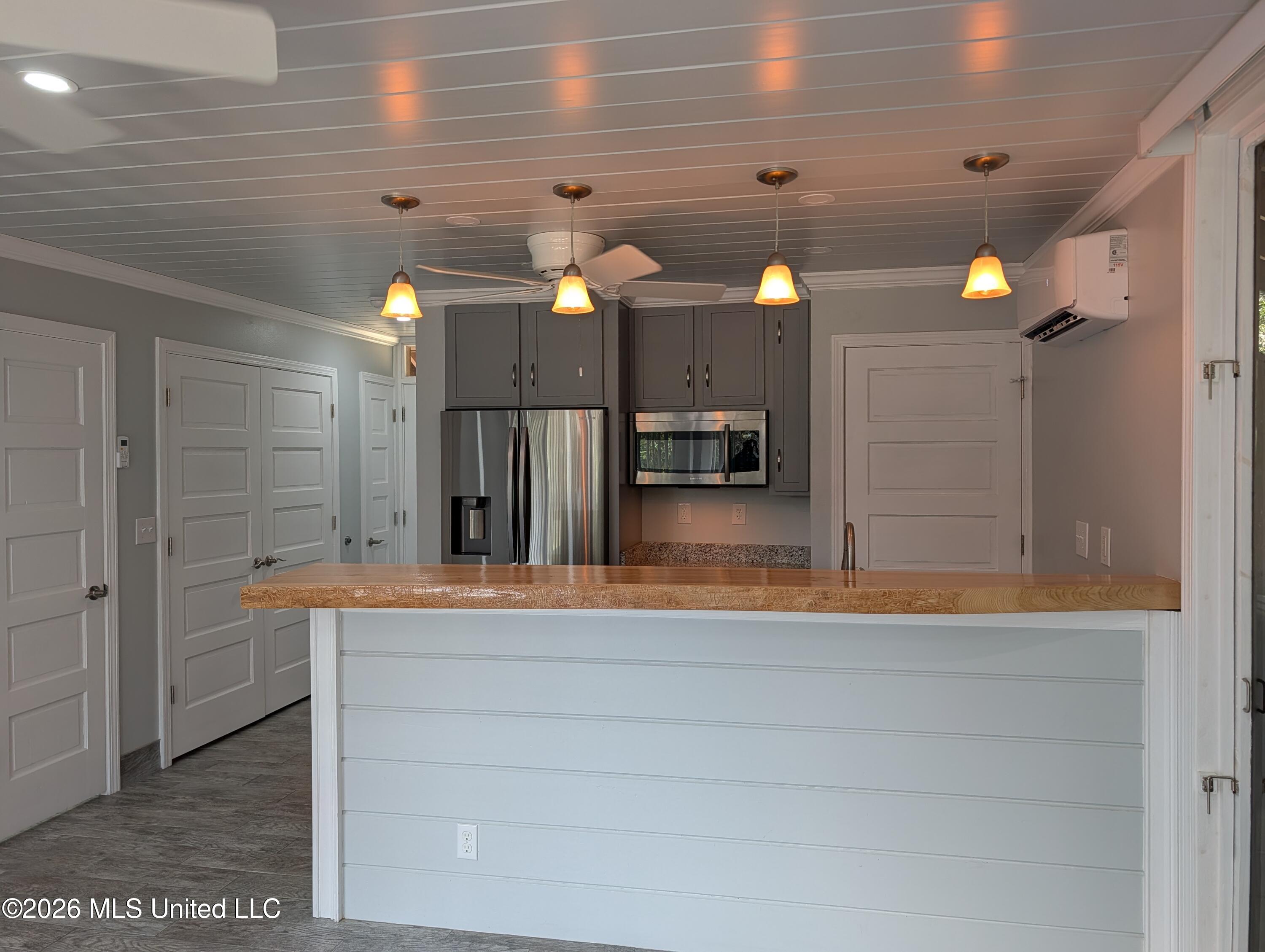 232 Lakeside Villla Property Photo 16