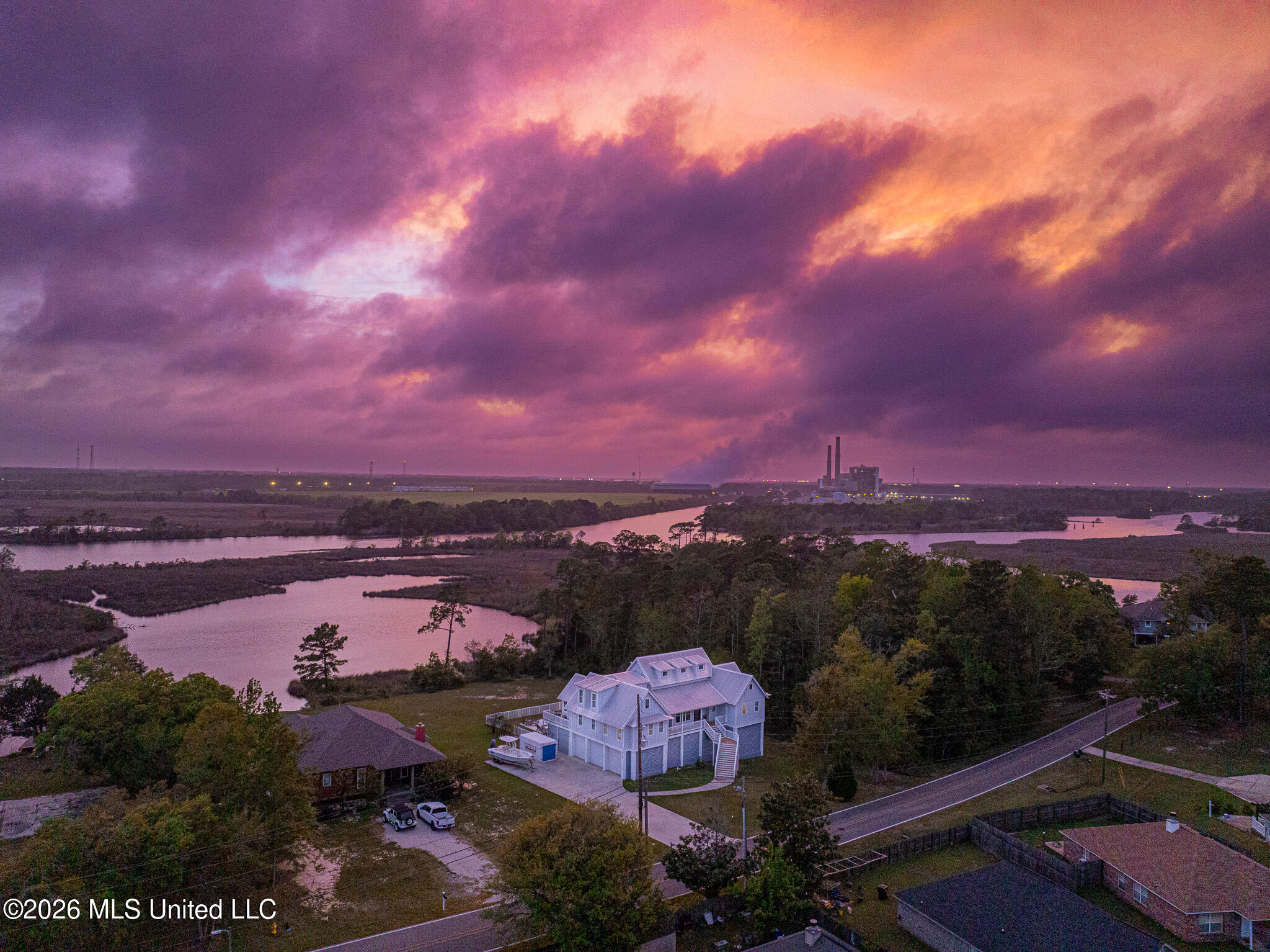 10565 Shorecrest Road Property Photo 12