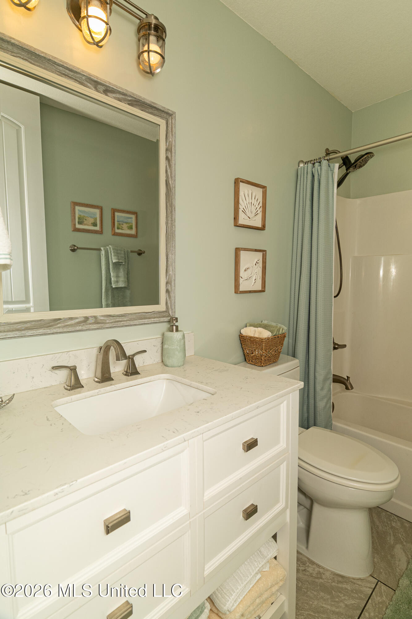 10565 Shorecrest Road Property Photo 14