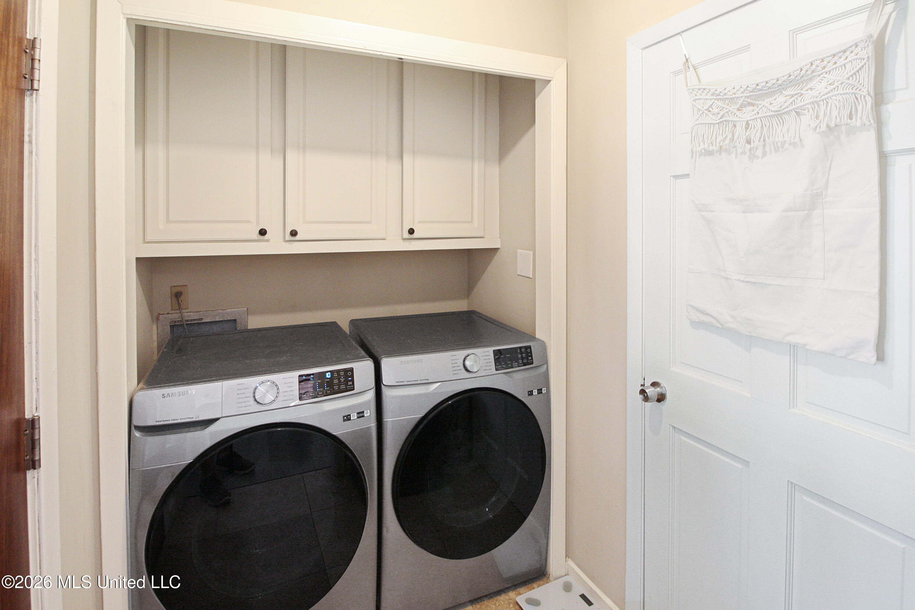 4038 Berkley Drive Property Photo 32