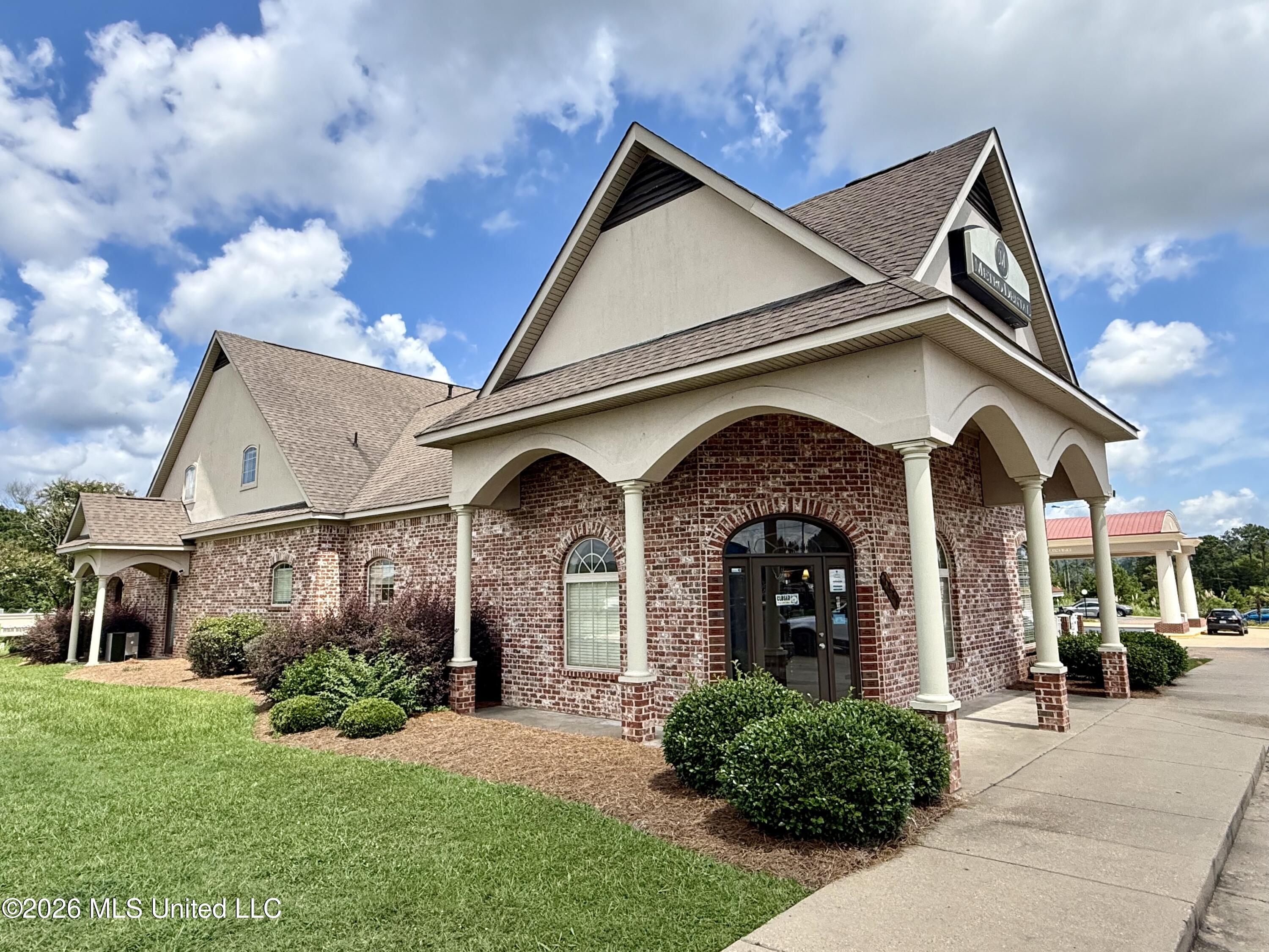1237 Ms-35 Property Photo 2