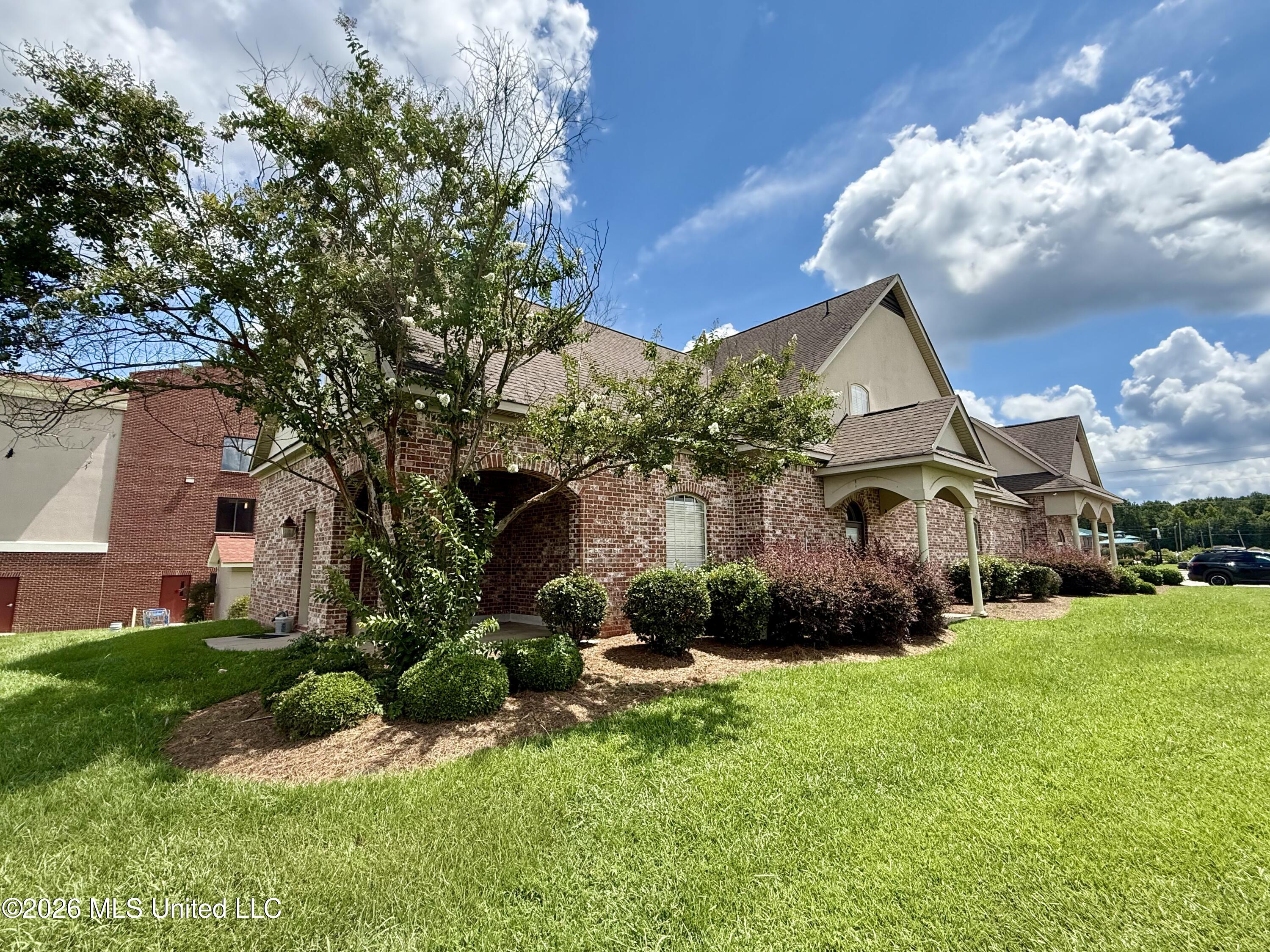1237 Ms-35 Property Photo 3