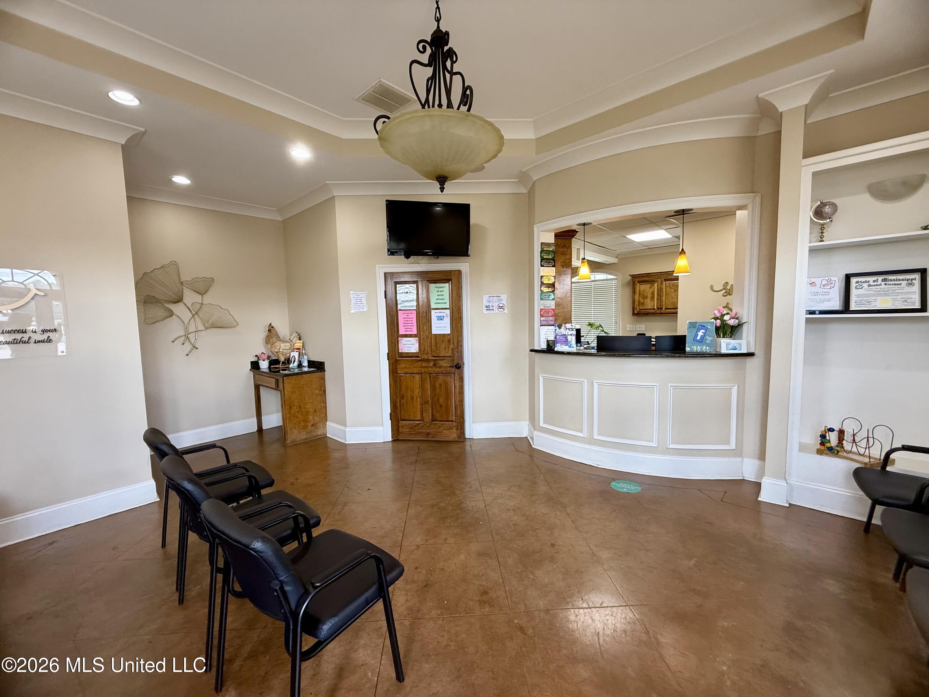 1237 Ms-35 Property Photo 4