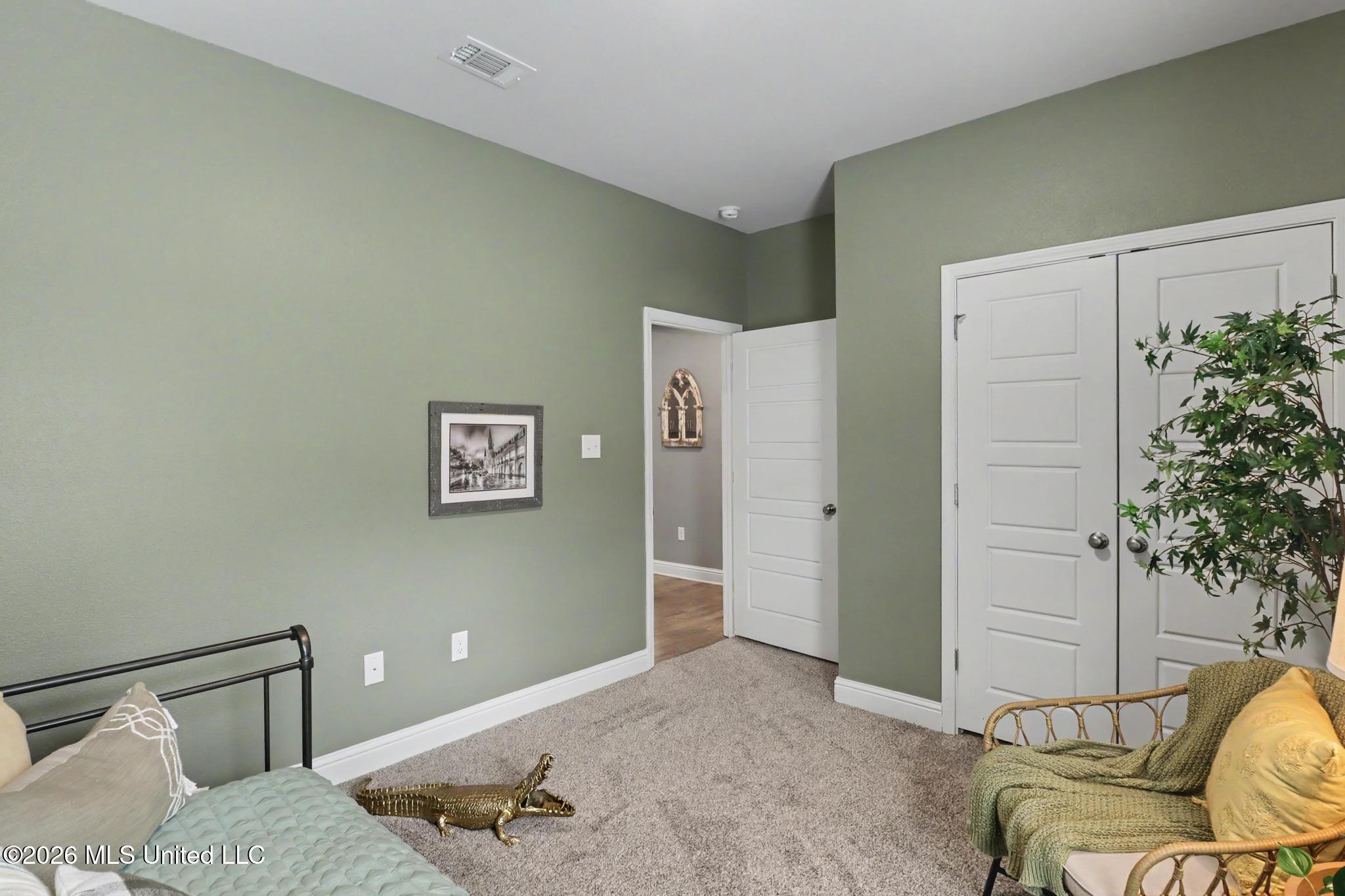5722 Overland Drive Property Photo 22