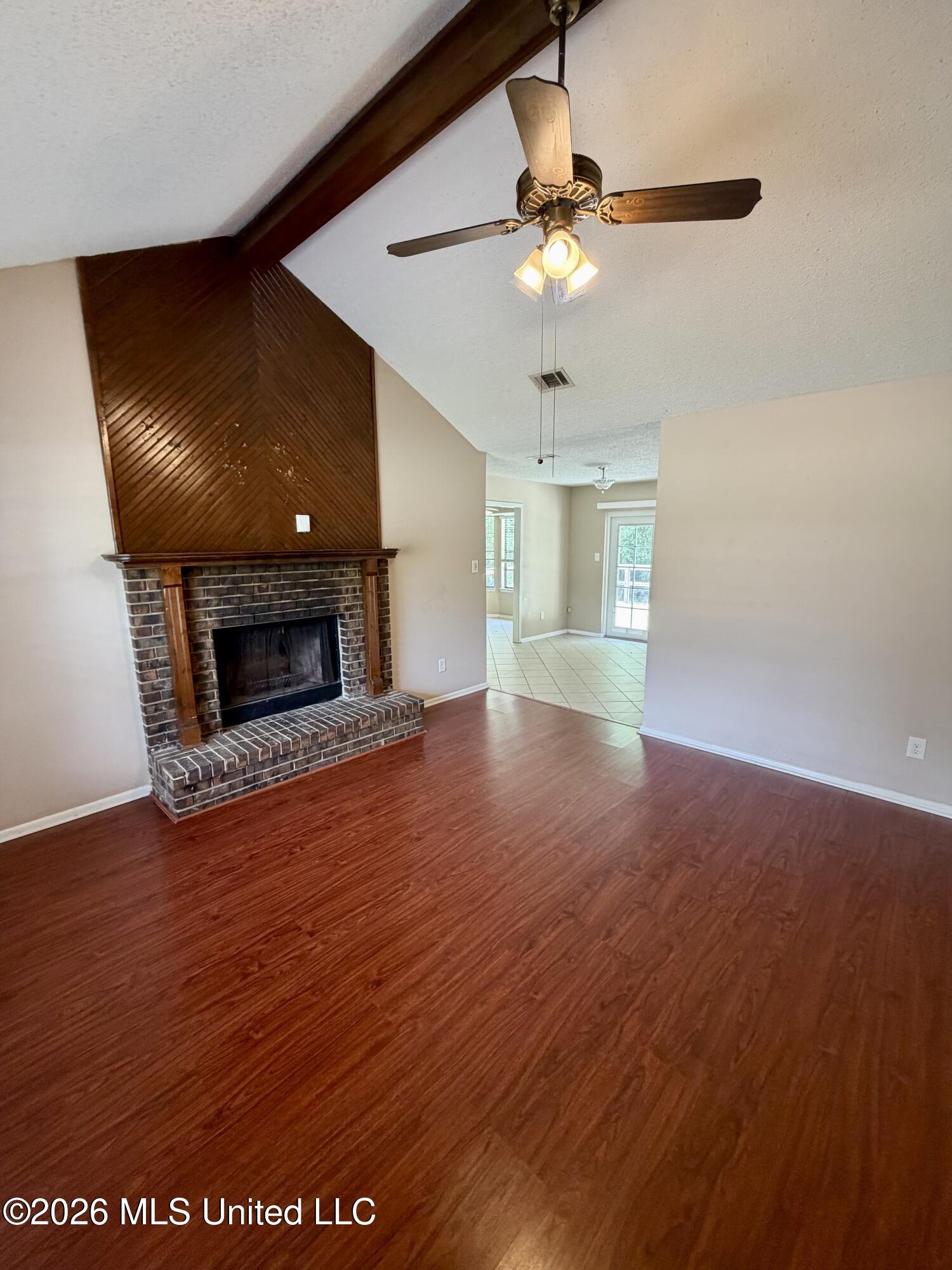 12 Joanna Lane Property Photo 3