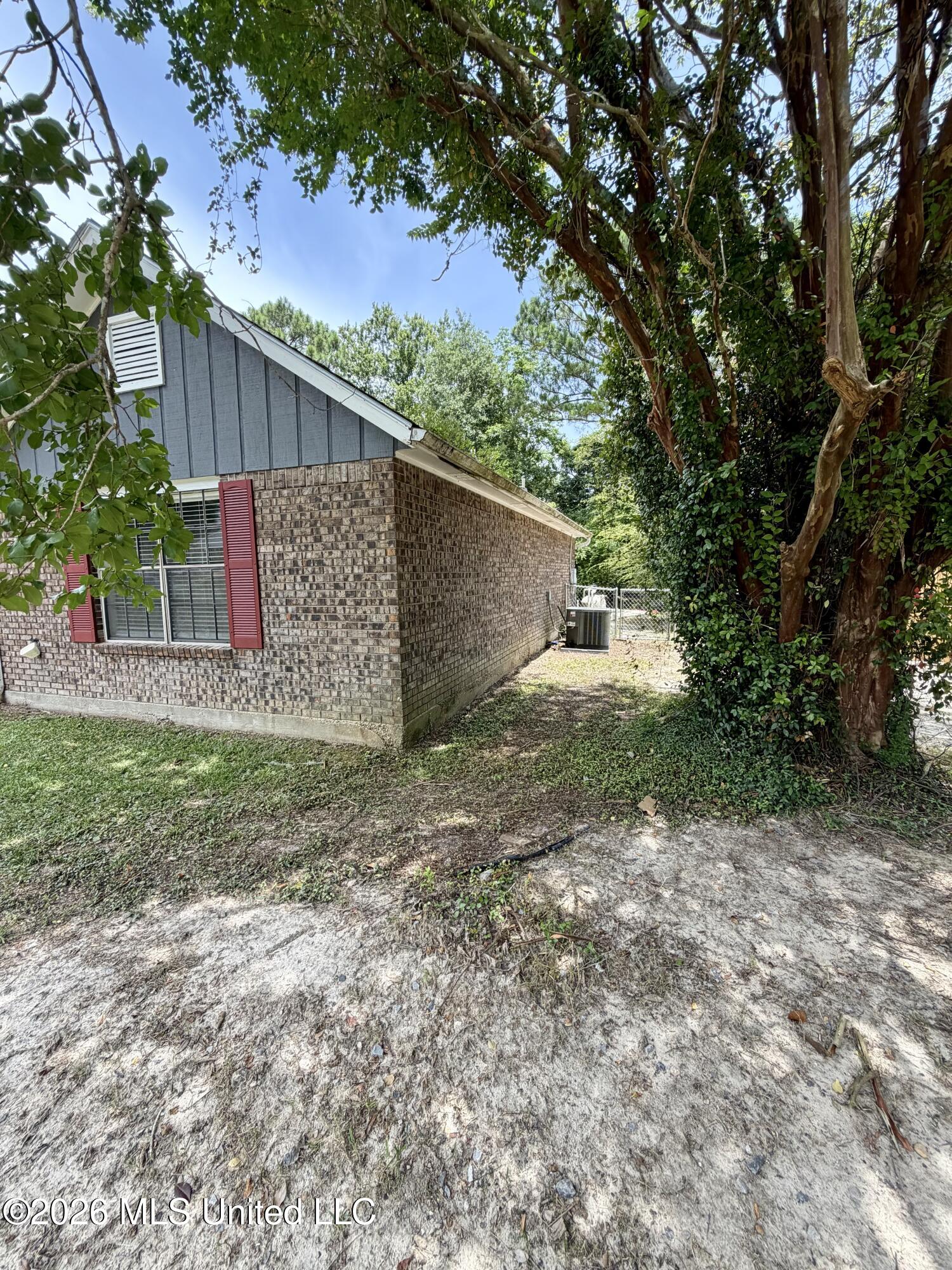12 Joanna Lane Property Photo 14