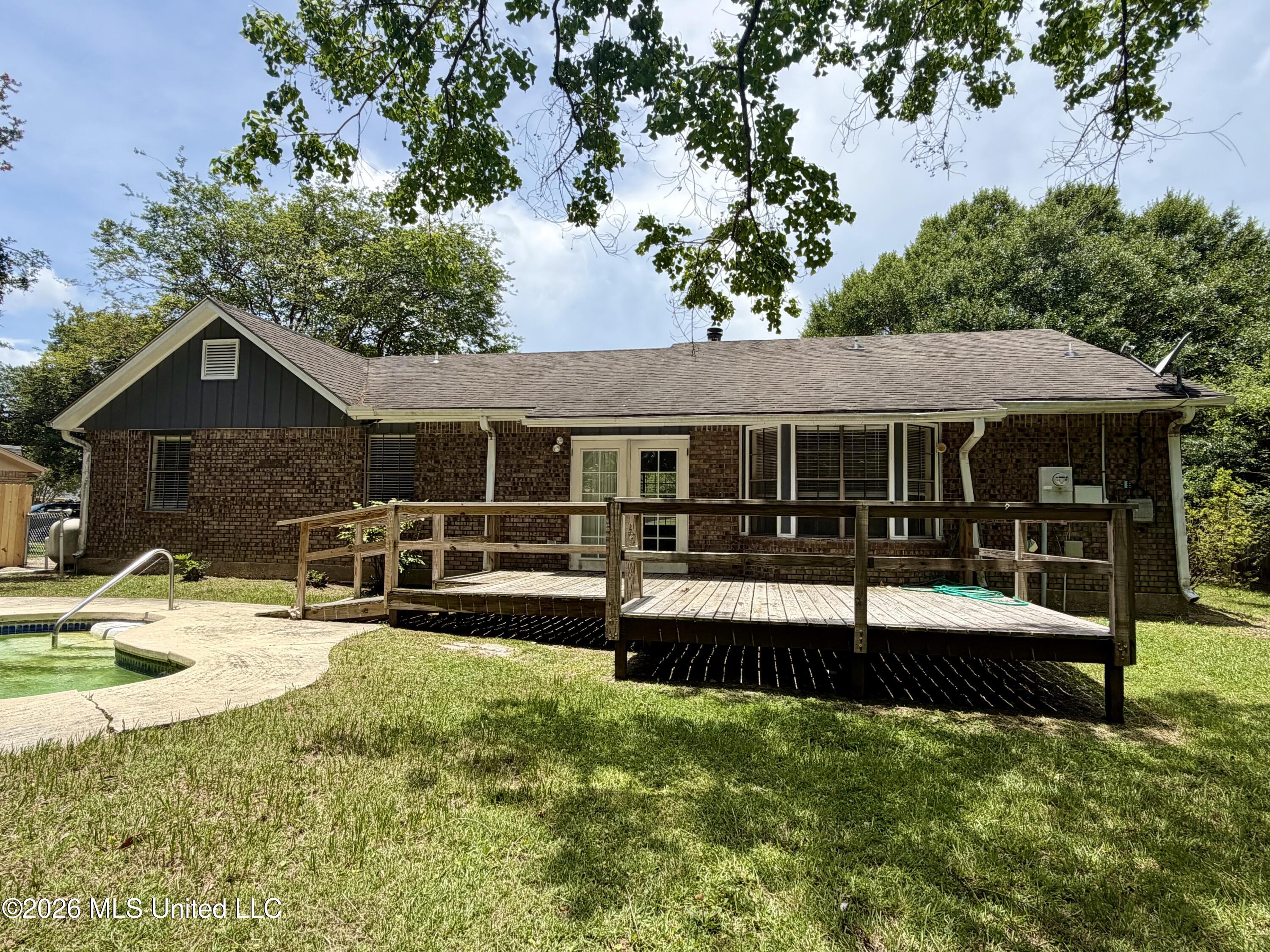 12 Joanna Lane Property Photo 15