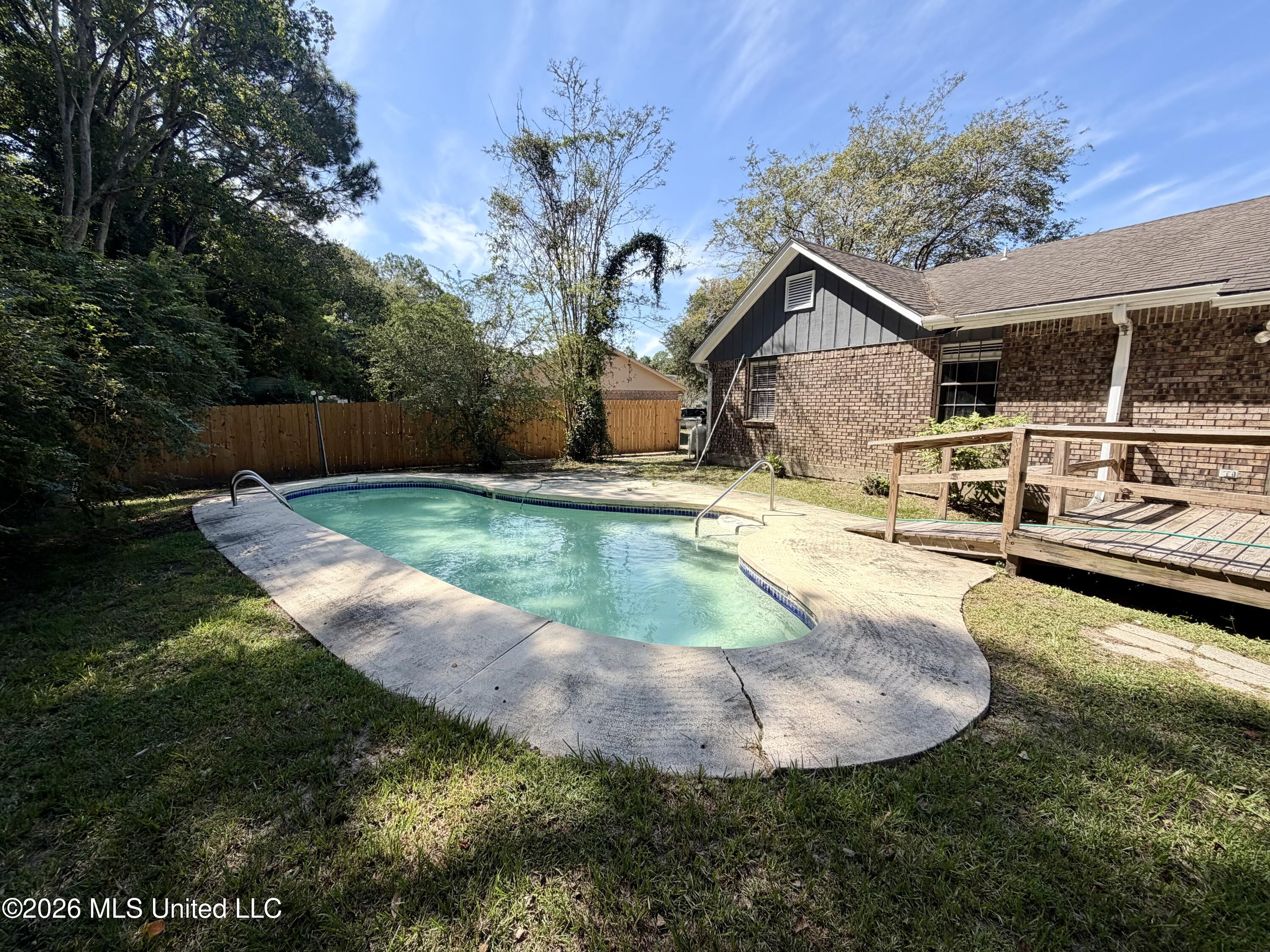 12 Joanna Lane Property Photo 17