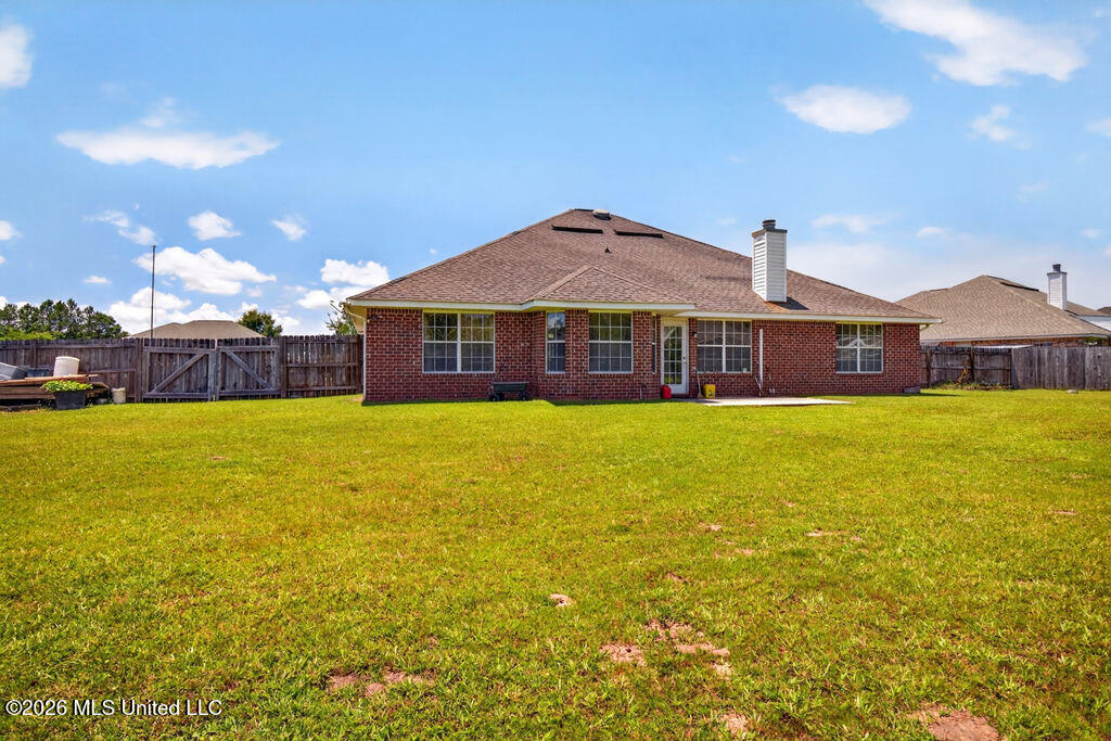 10152 Lake Forest Drive Property Photo 23