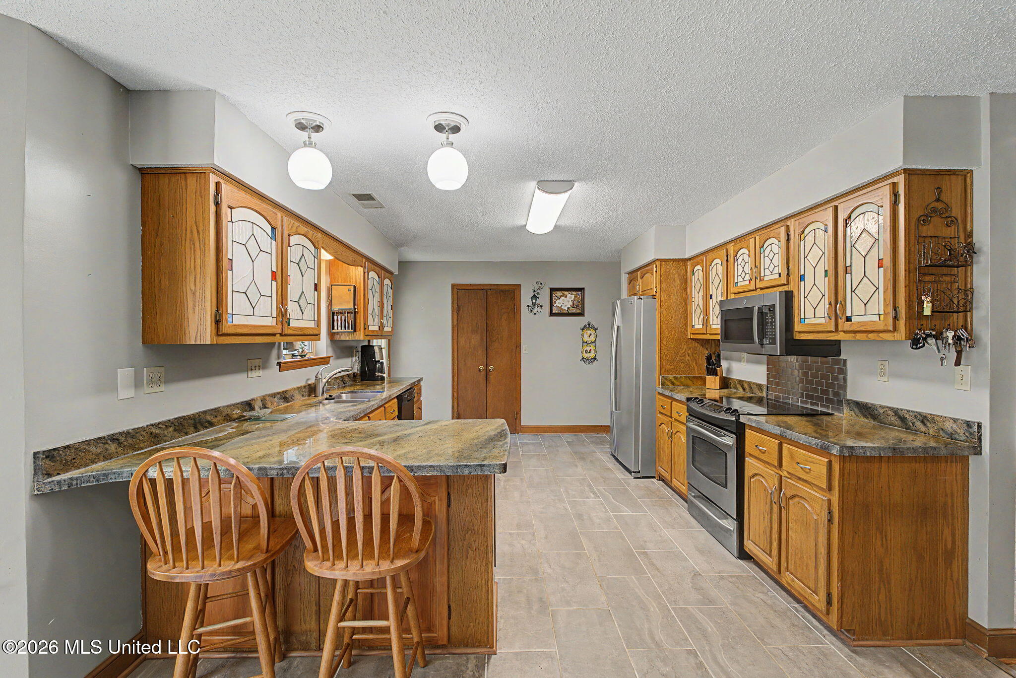 12985 Pine Crest Drive Property Photo 13