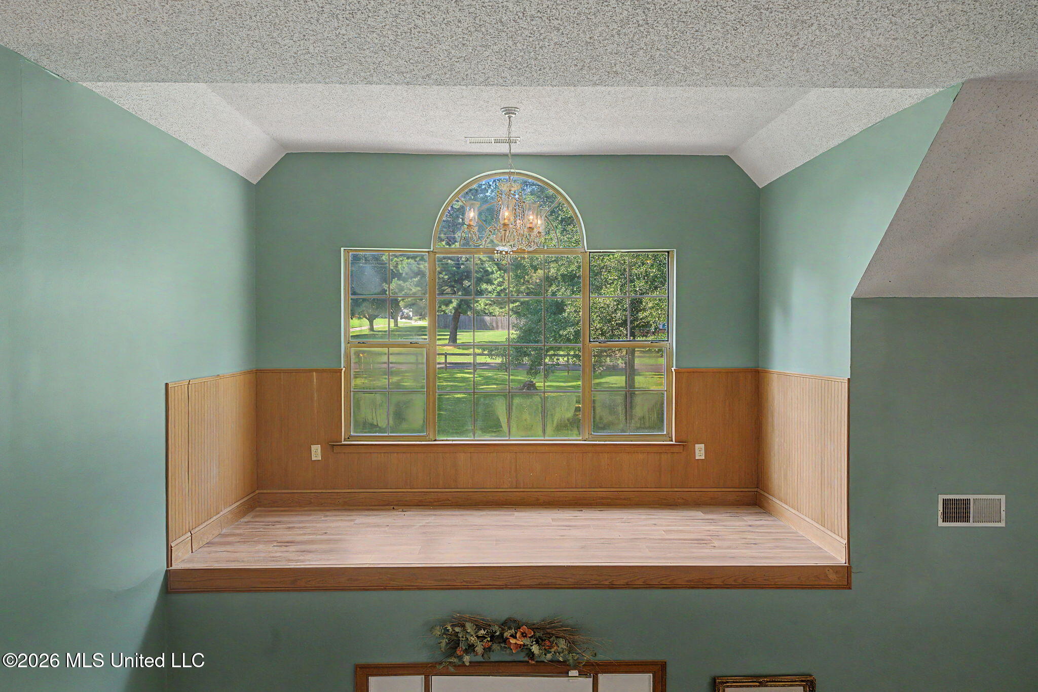 12985 Pine Crest Drive Property Photo 31