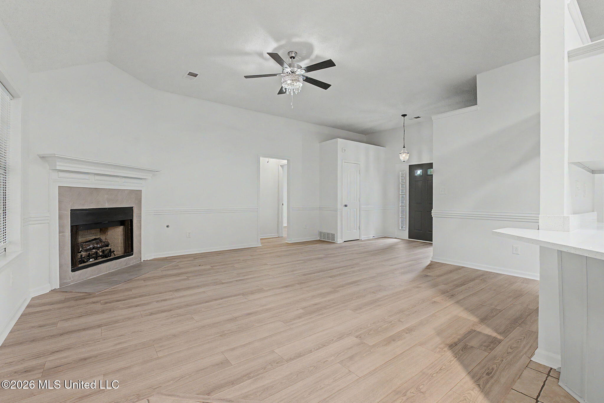 2215 Greencliff Drive Property Photo 14