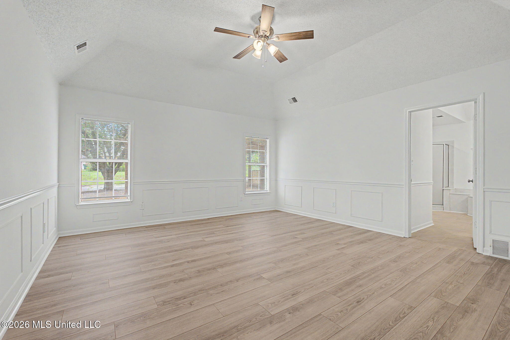 2215 Greencliff Drive Property Photo 23