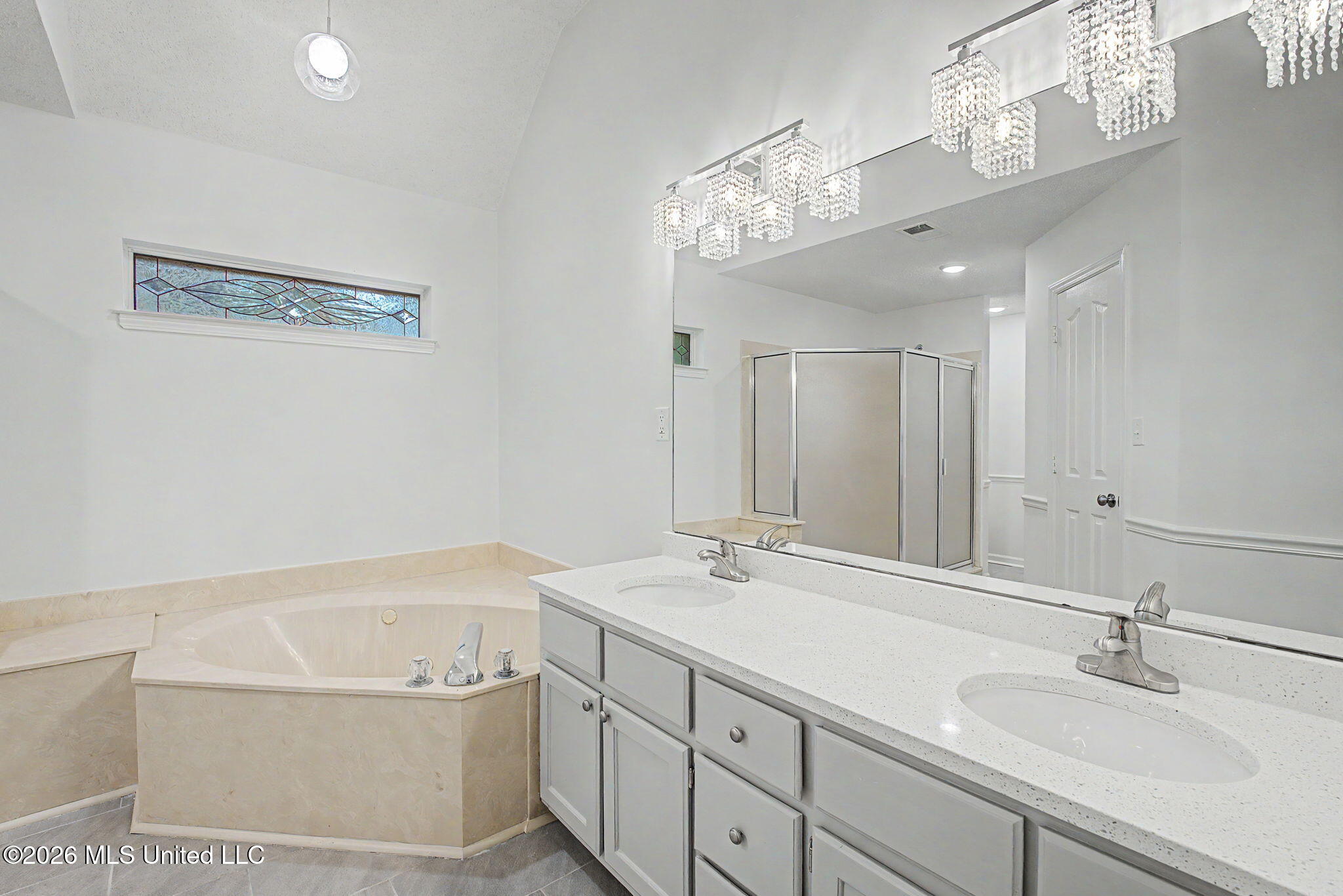 2215 Greencliff Drive Property Photo 25