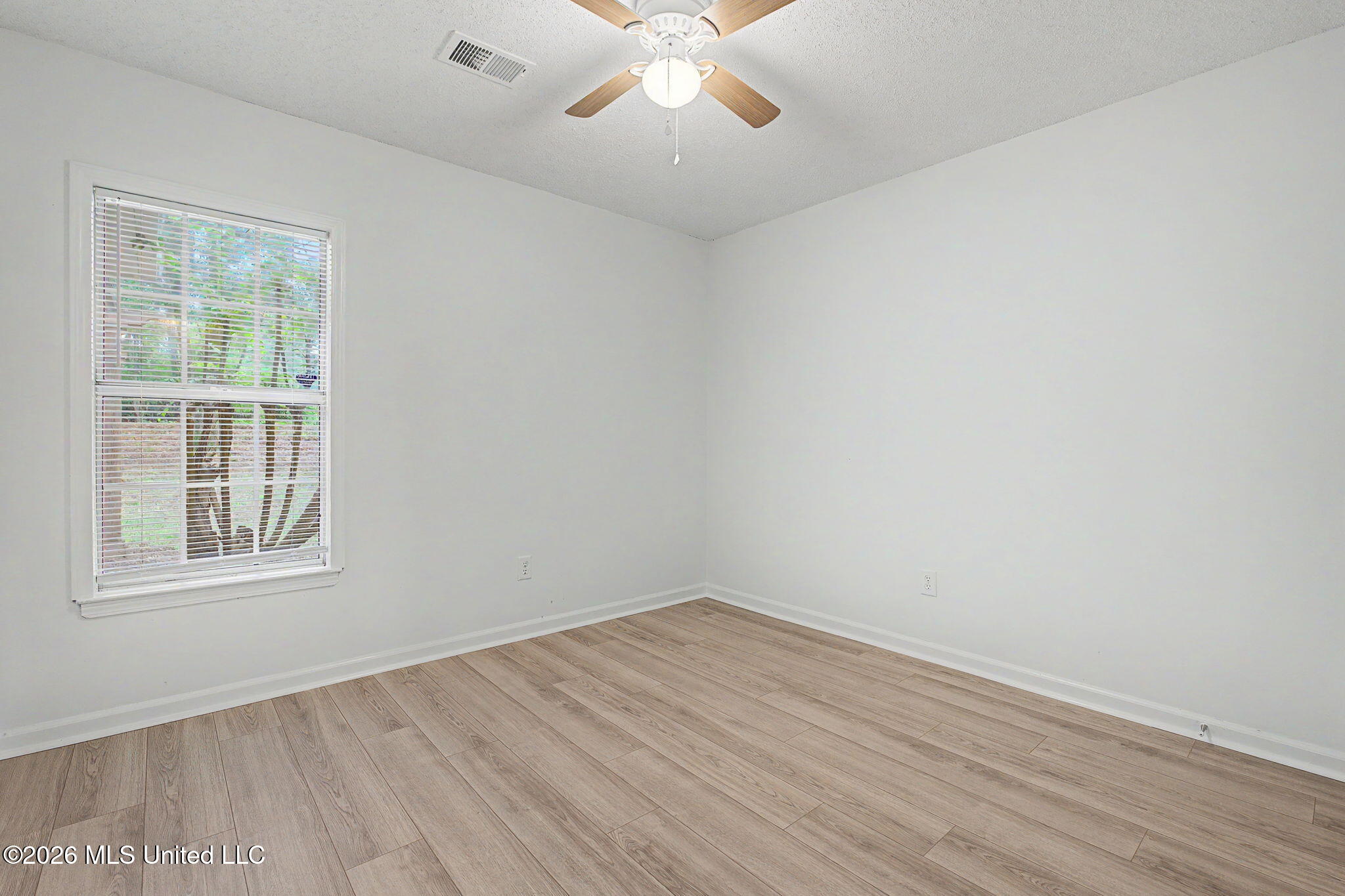 2215 Greencliff Drive Property Photo 28