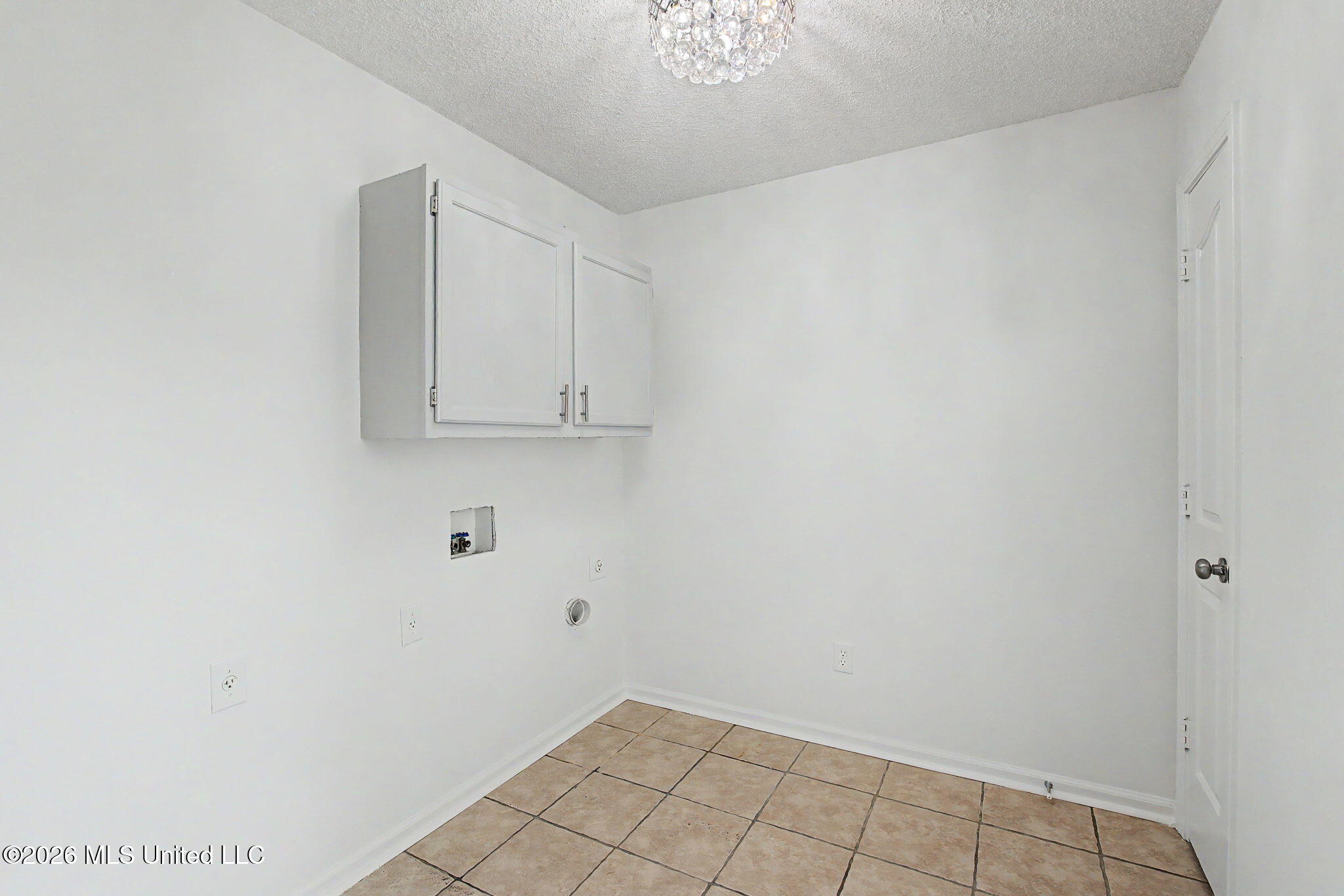 2215 Greencliff Drive Property Photo 30