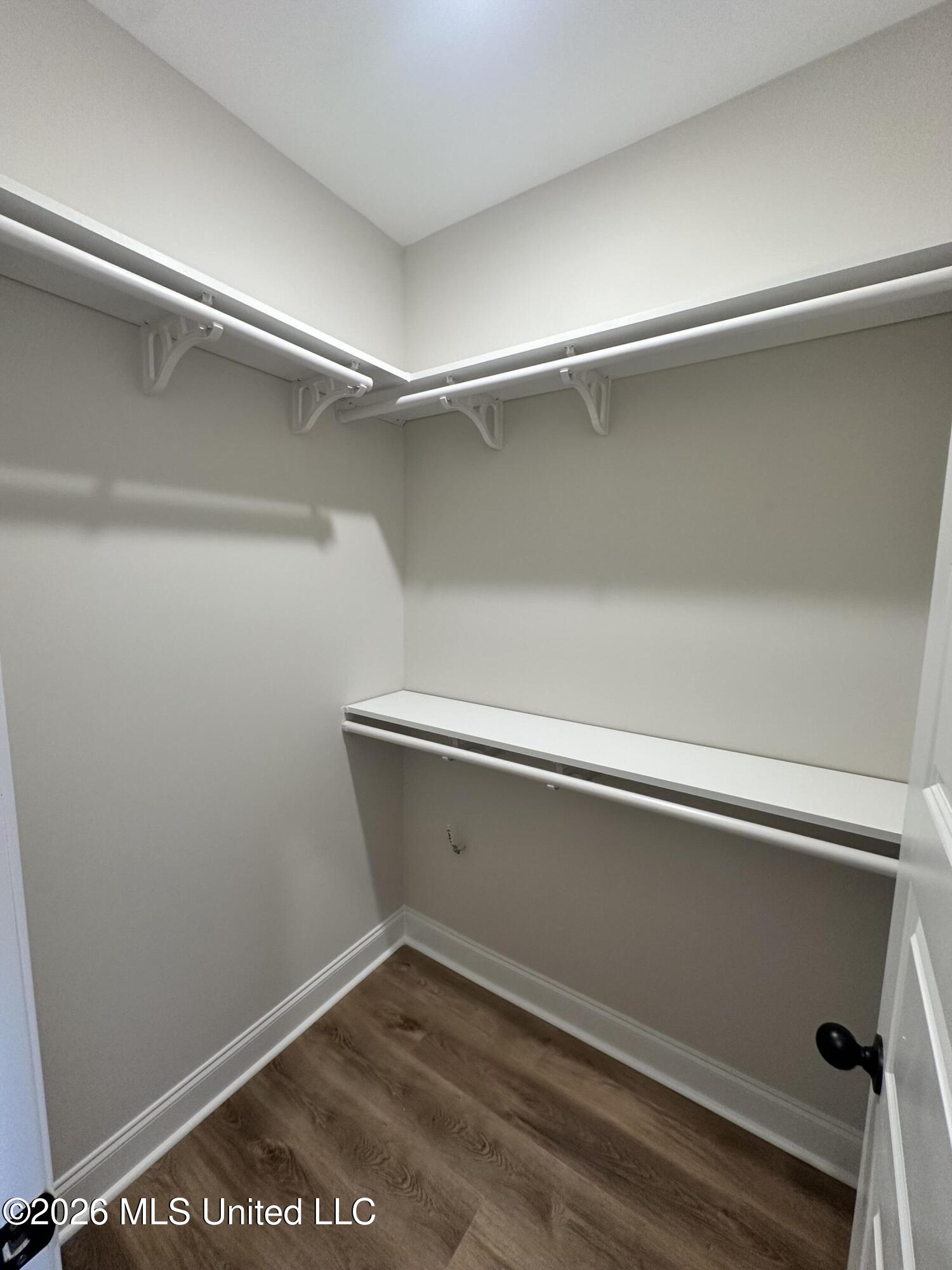 875 Hazelwood Drive Property Photo 16