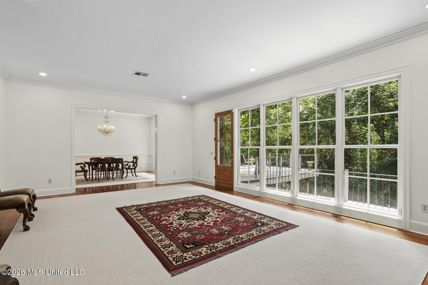 12 E Hill Drive Property Photo 5