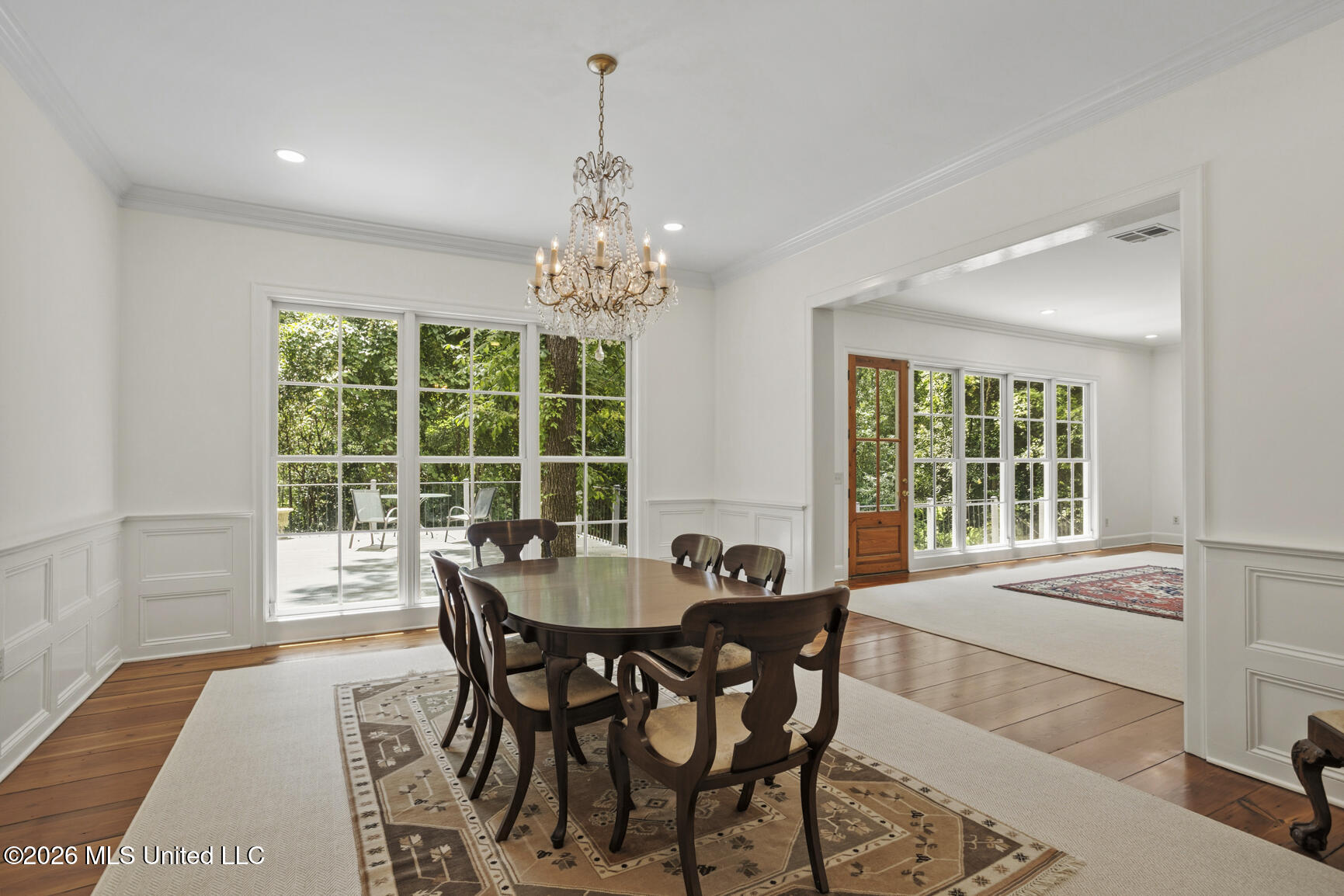 12 E Hill Drive Property Photo 7
