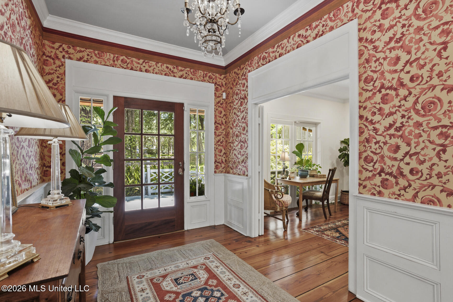 12 E Hill Drive Property Photo 8