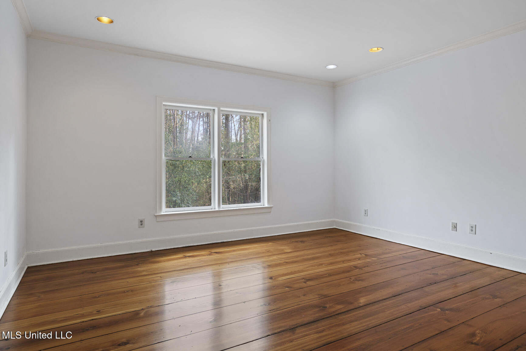 12 E Hill Drive Property Photo 21