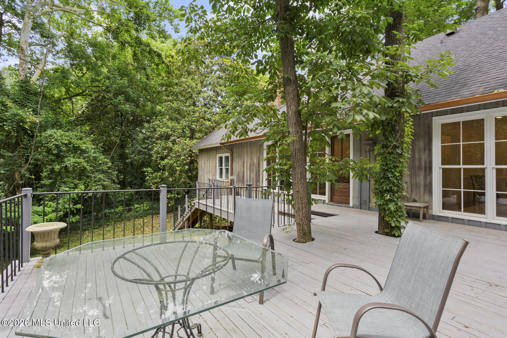 12 E Hill Drive Property Photo 27