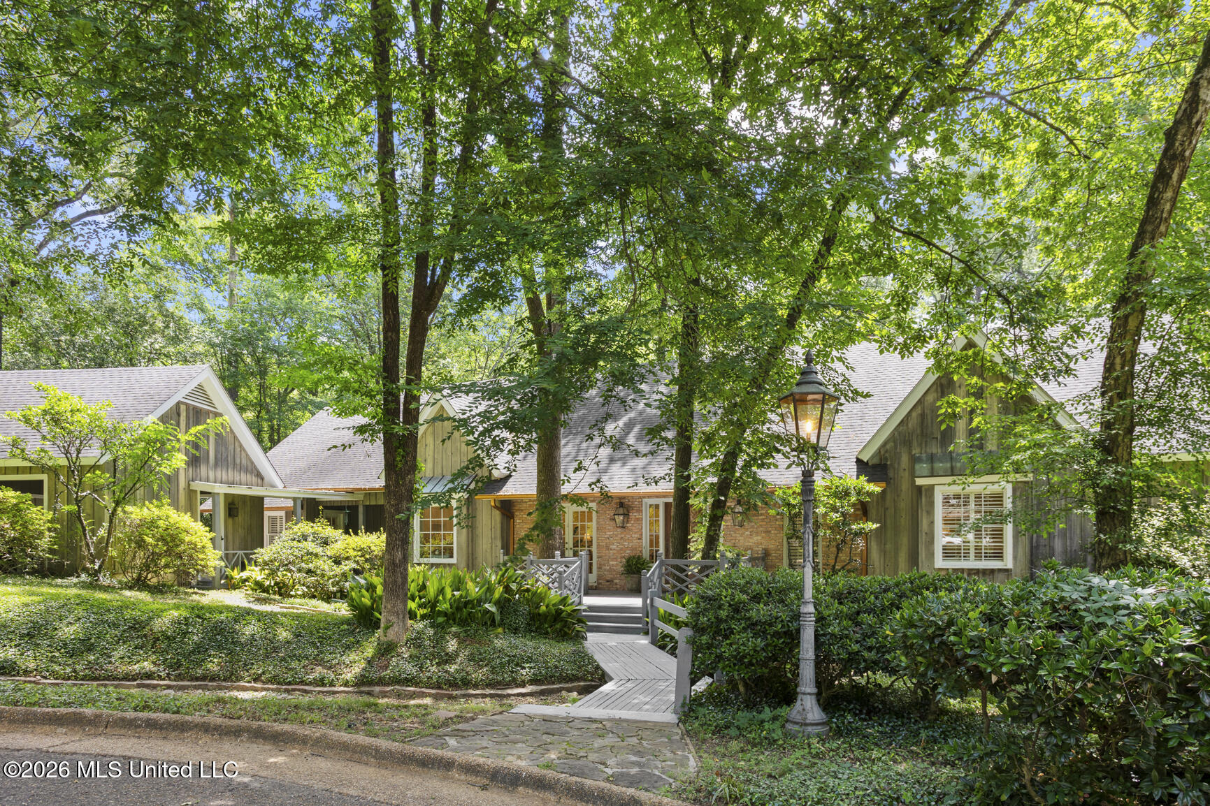 12 E Hill Drive Property Photo 29