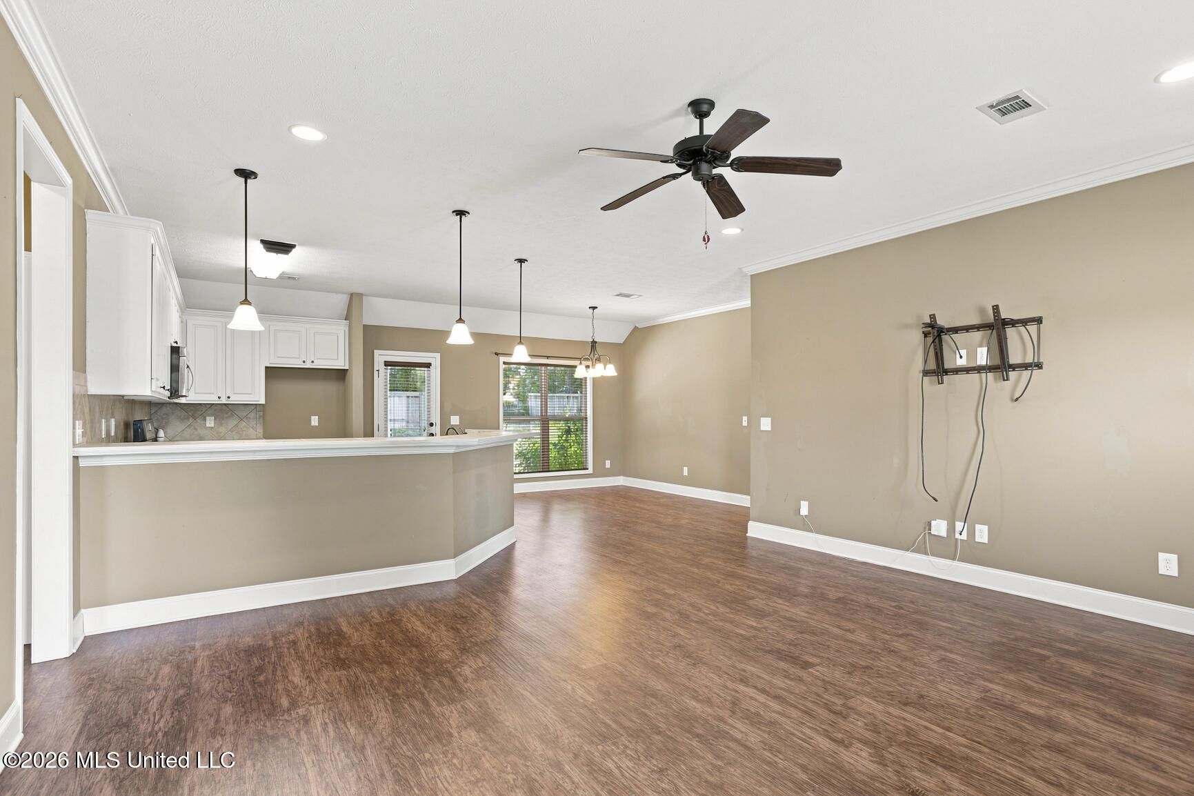 159 Harvey Circle Property Photo 6