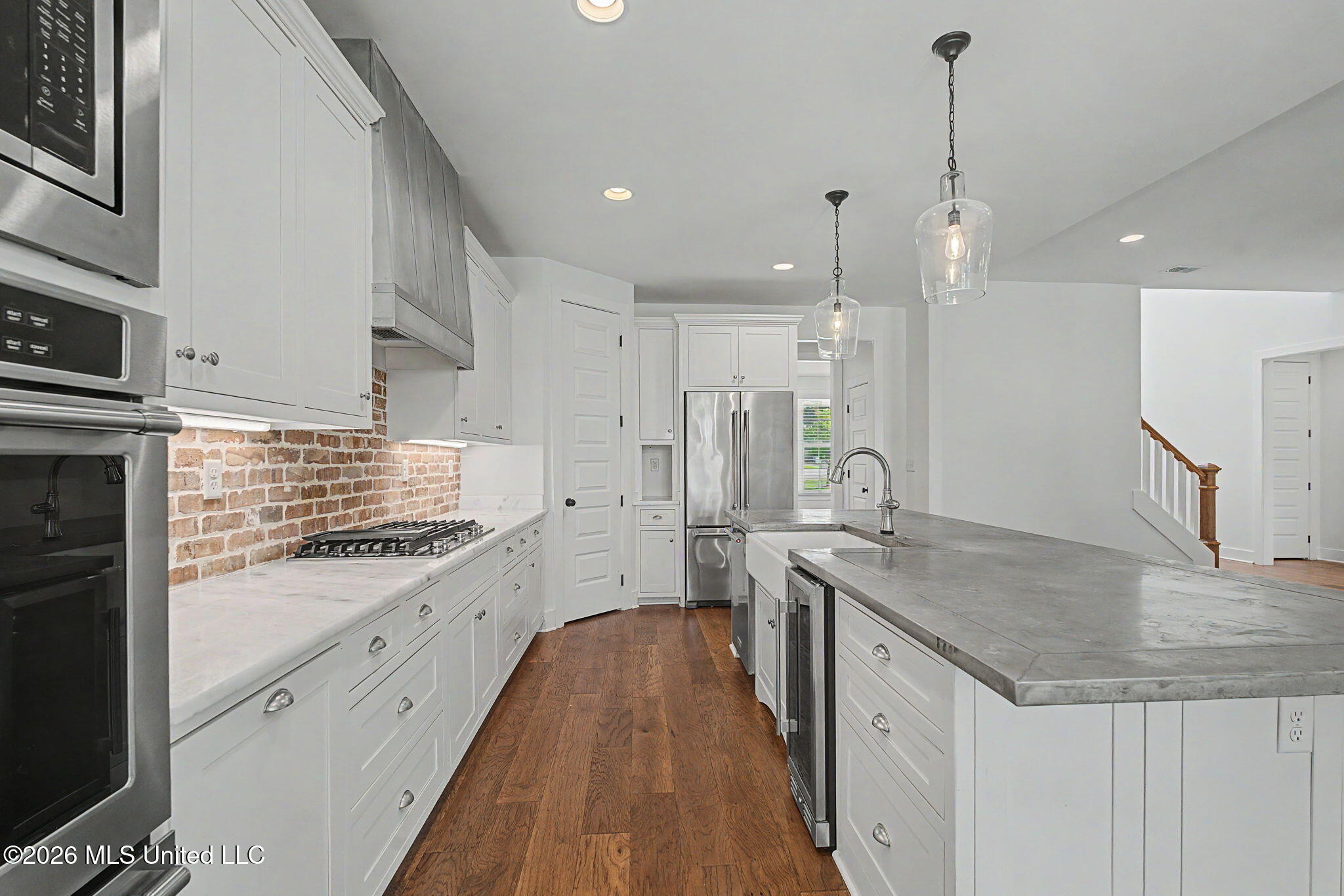 4493 Pleasant Breeze Drive Property Photo 17