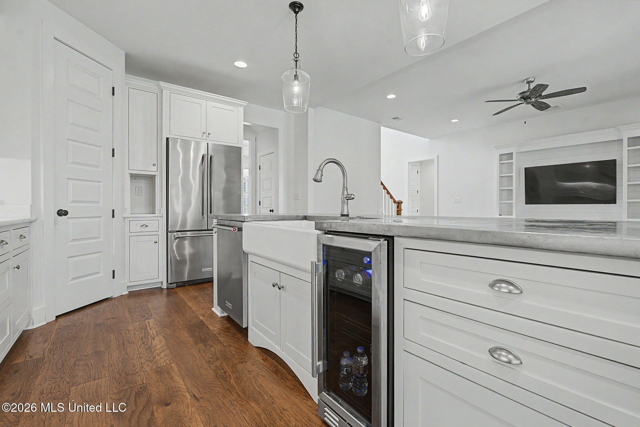 4493 Pleasant Breeze Drive Property Photo 18