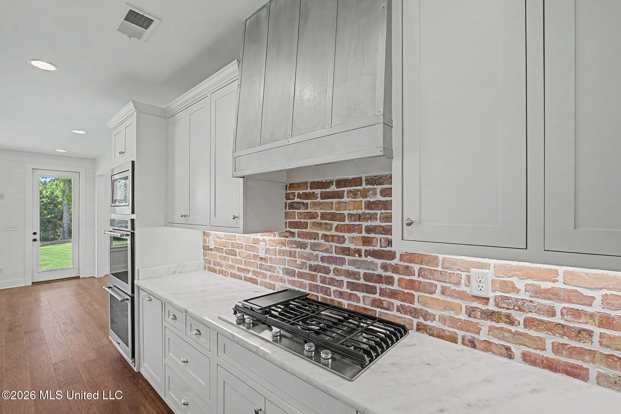4493 Pleasant Breeze Drive Property Photo 21